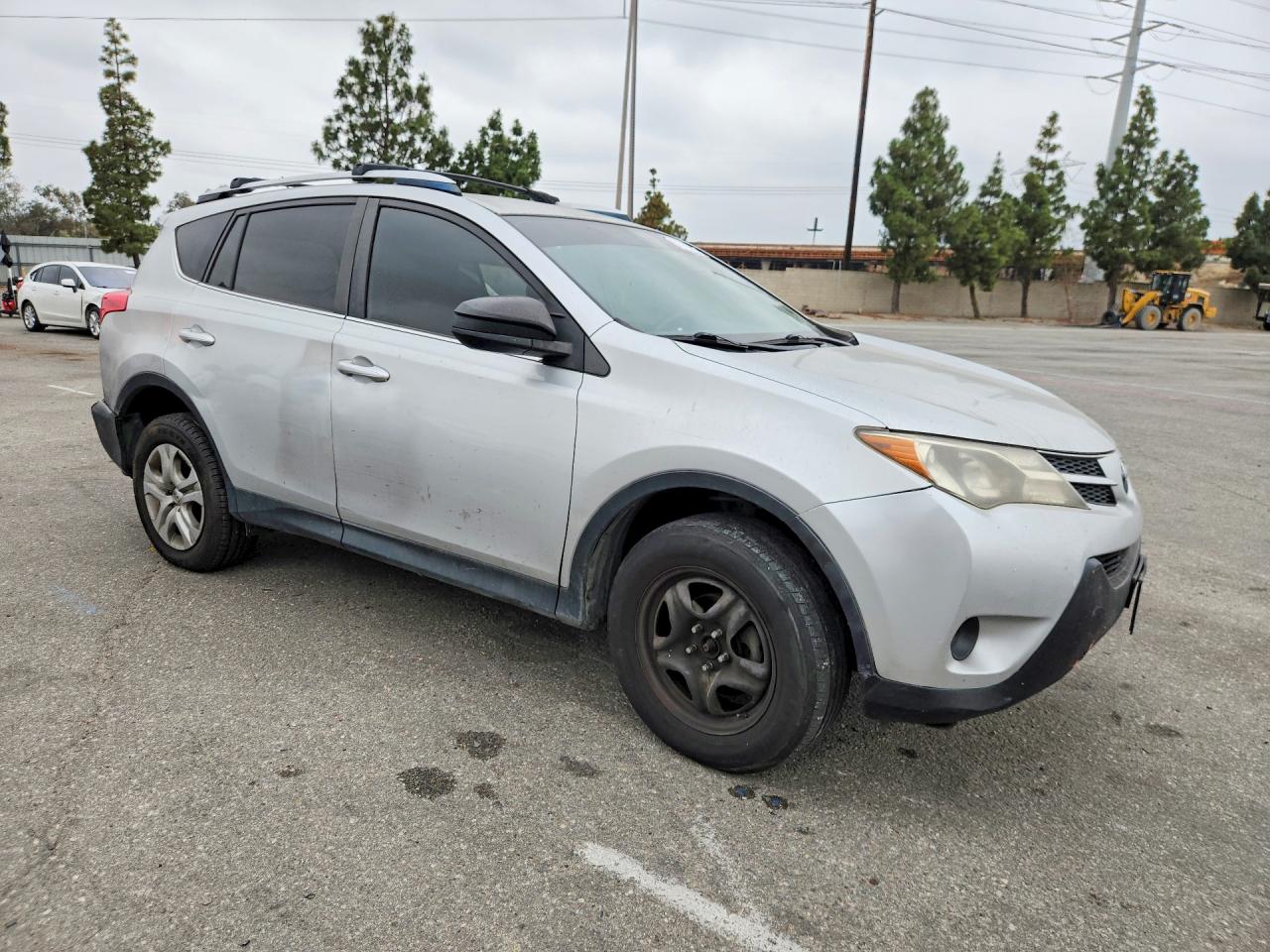 2014 Toyota Rav4 Le Silver vin: JTMZFREV5EJ004626