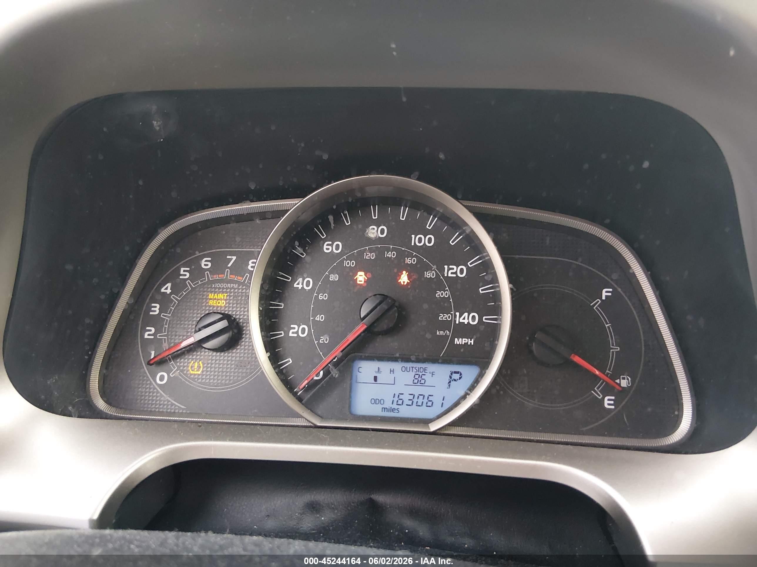 2014 Toyota Rav4 Le Silver vin: JTMZFREV5EJ009079