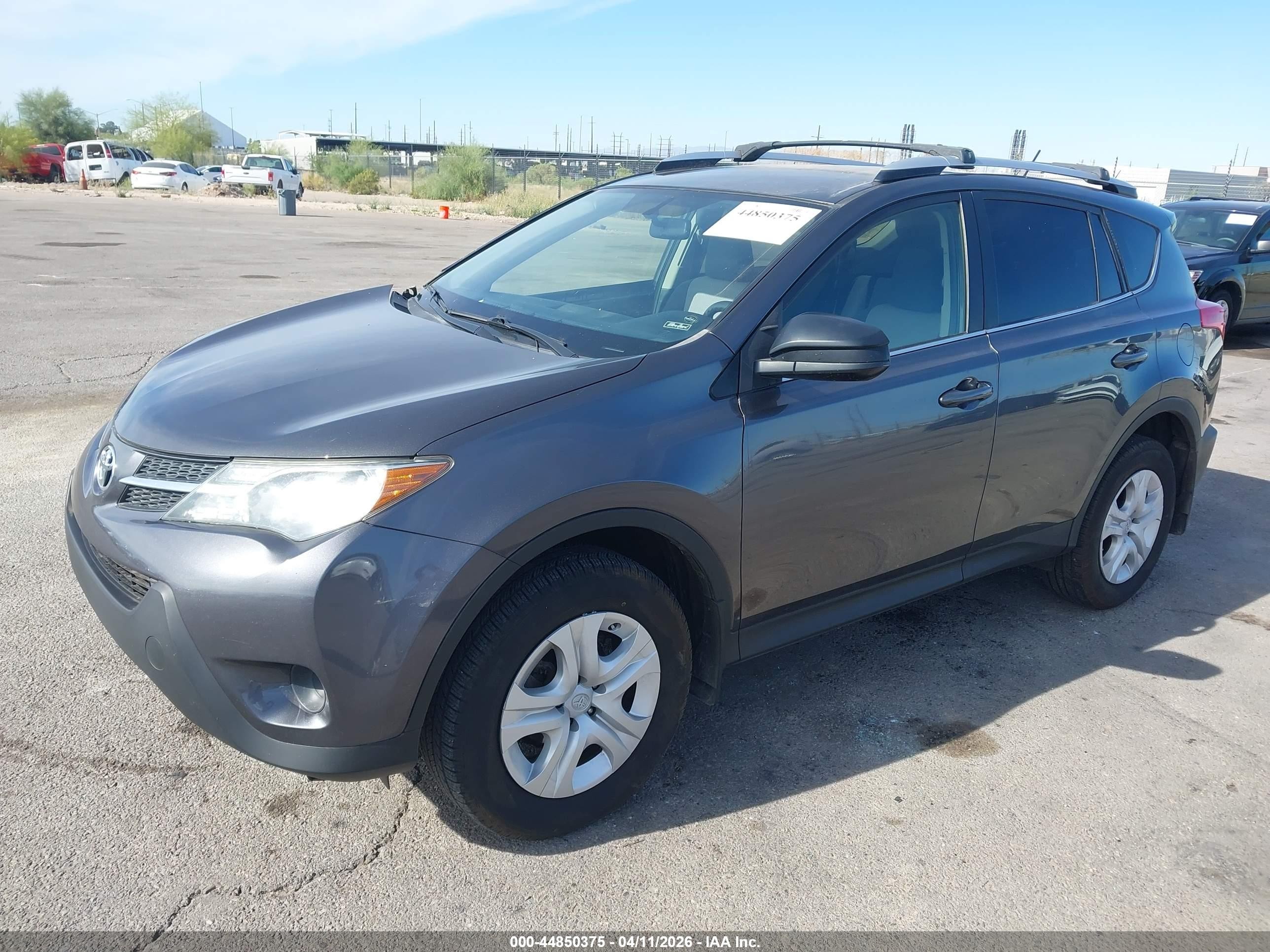 2014 Toyota Rav4 Le Серый vin: JTMZFREV5EJ016310