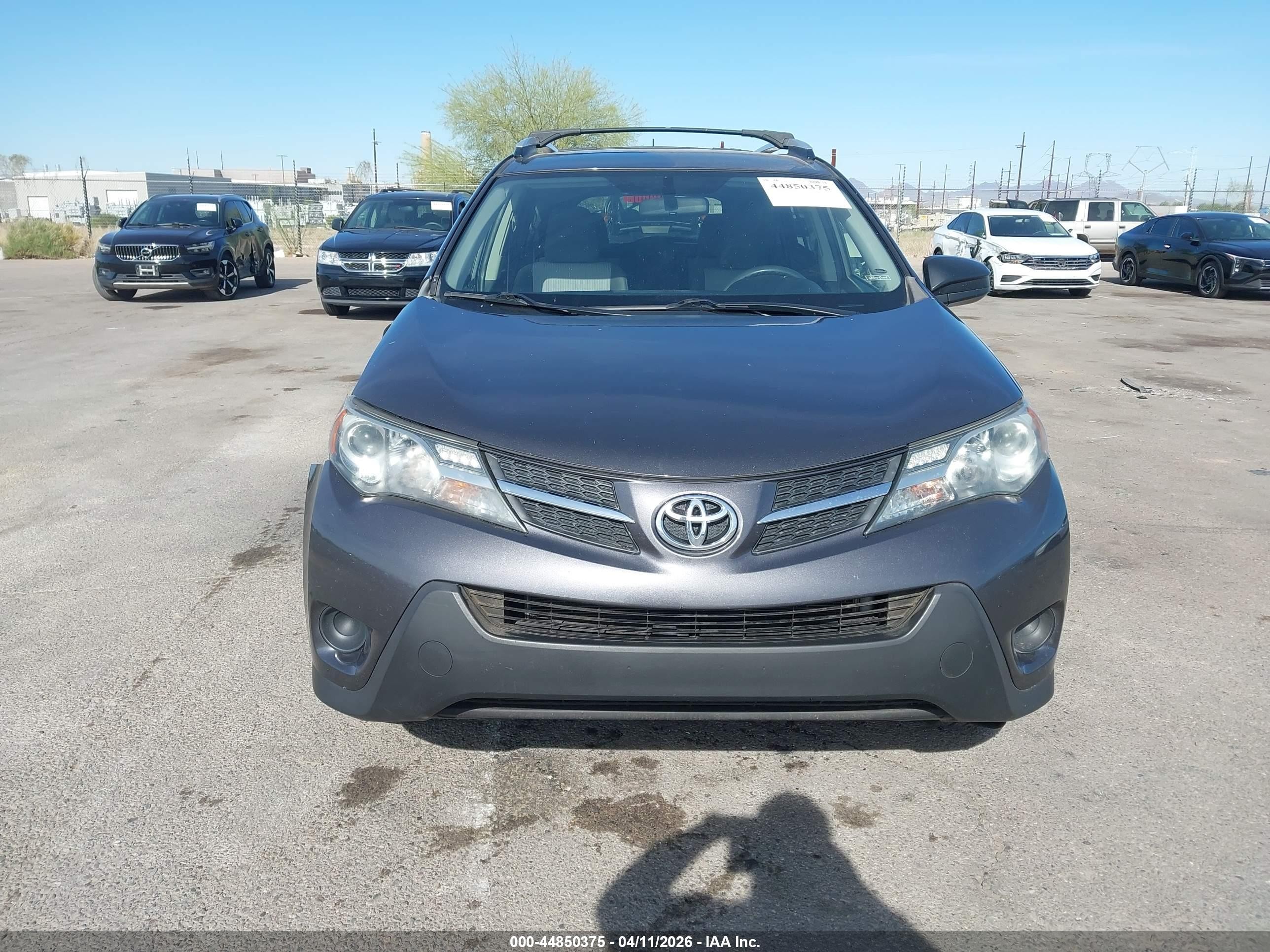 2014 Toyota Rav4 Le Серый vin: JTMZFREV5EJ016310