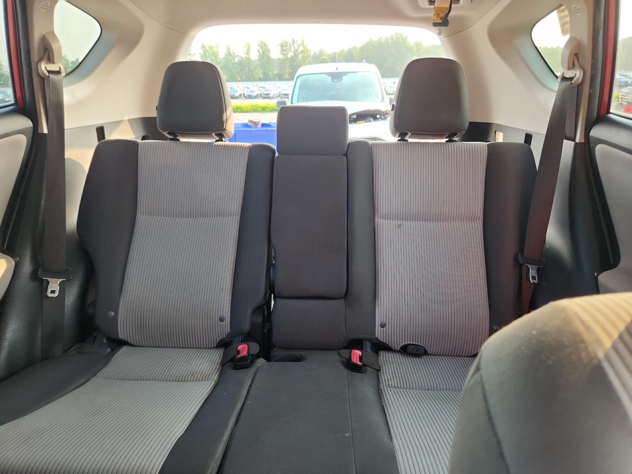 2014 Toyota Rav4 Le Red vin: JTMZFREV5EJ017389