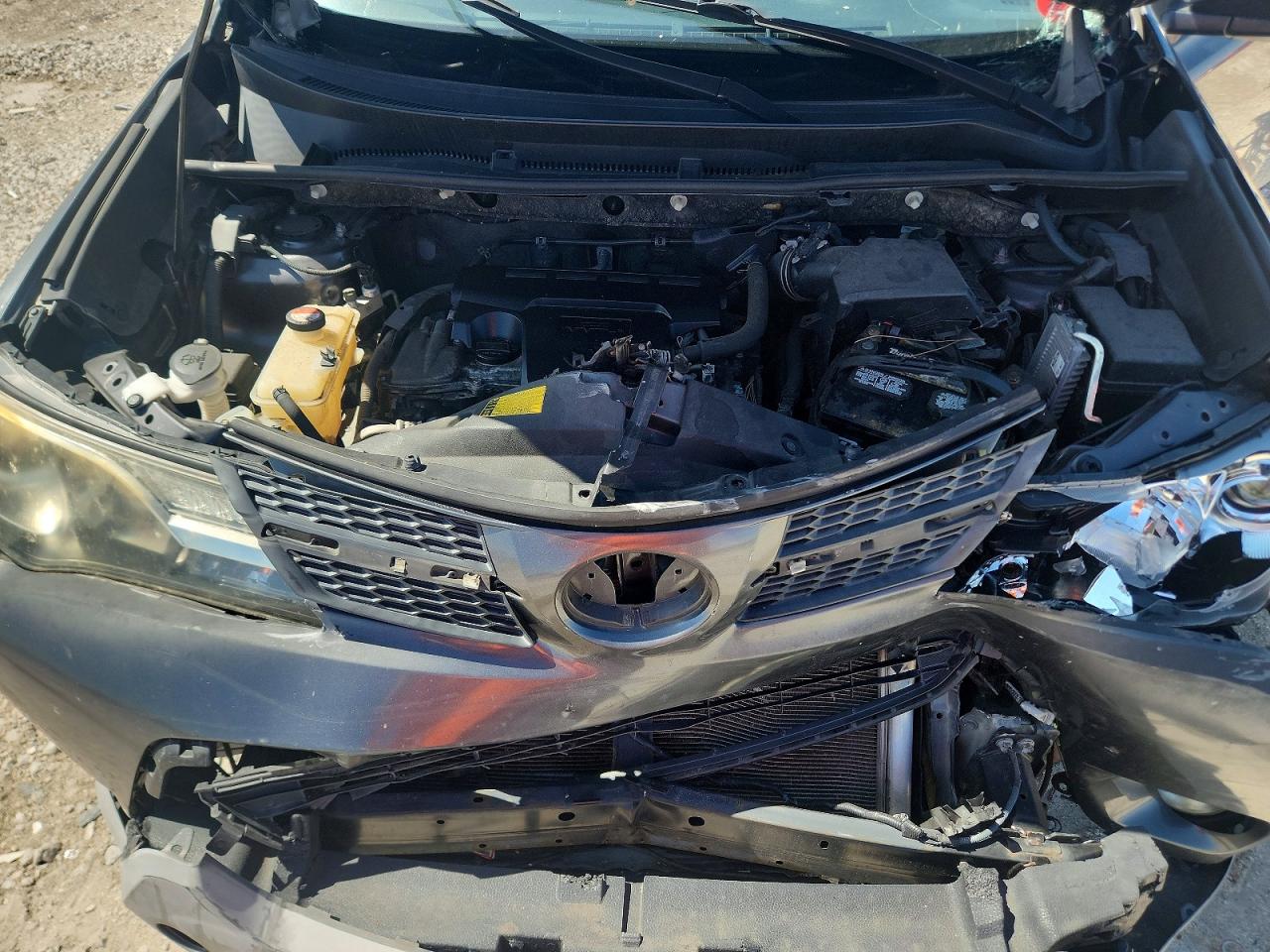 2014 Toyota Rav4 Le Gray vin: JTMZFREV5EJ019045