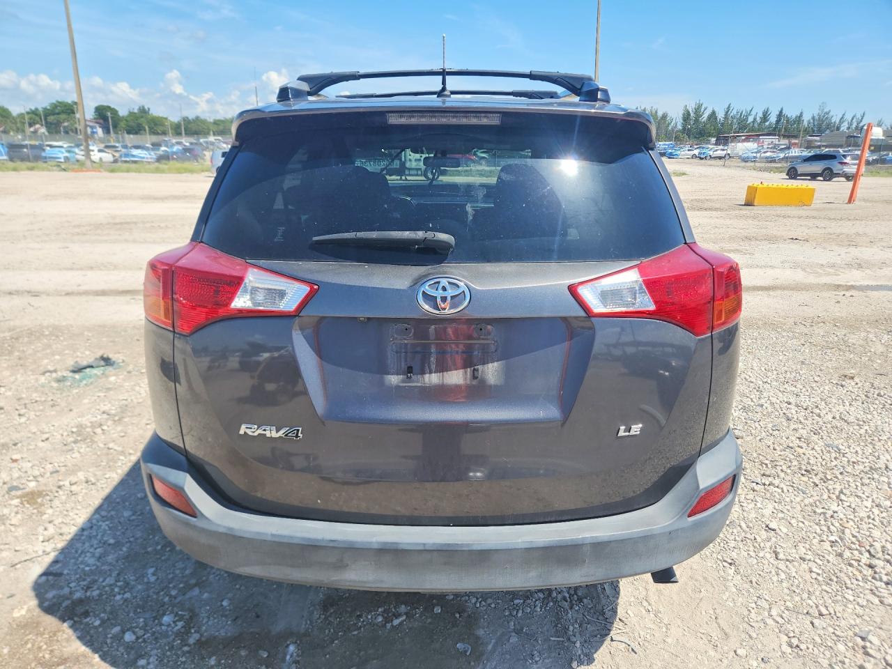 2014 Toyota Rav4 Le Gray vin: JTMZFREV5EJ019045