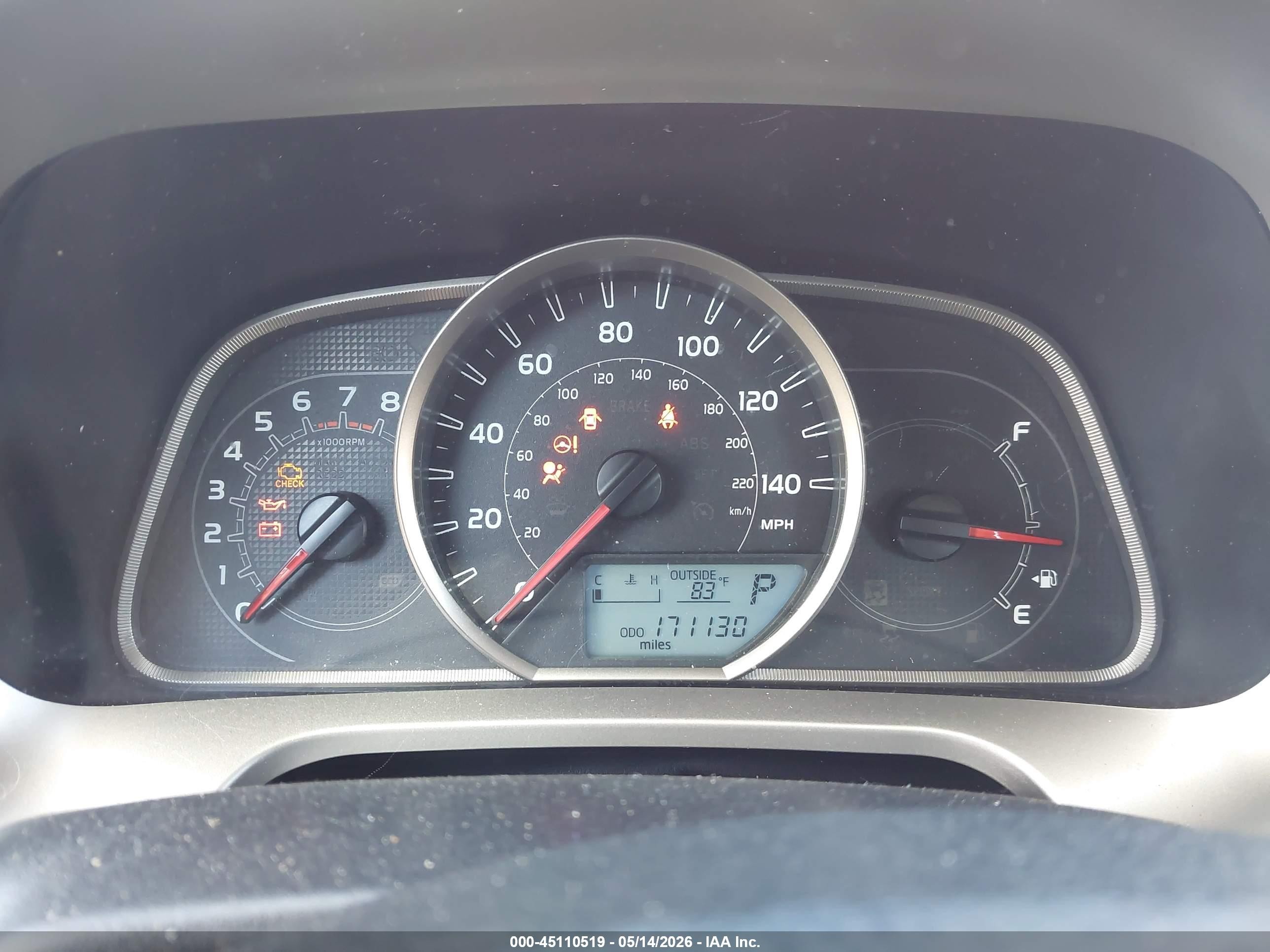 2015 Toyota Rav4 Le Orange vin: JTMZFREV5FD052756