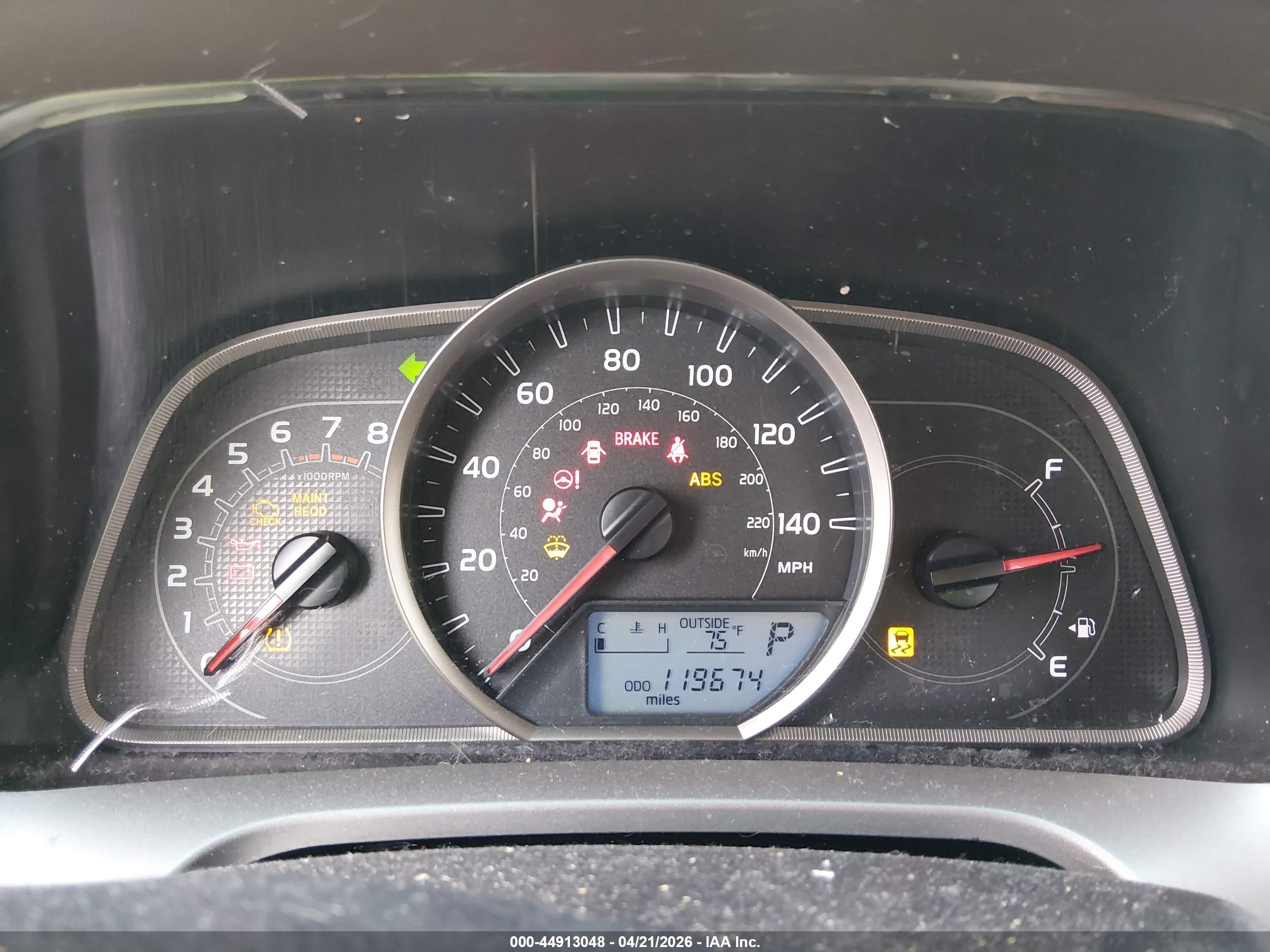 2015 Toyota Rav4 Le Red vin: JTMZFREV5FD065667