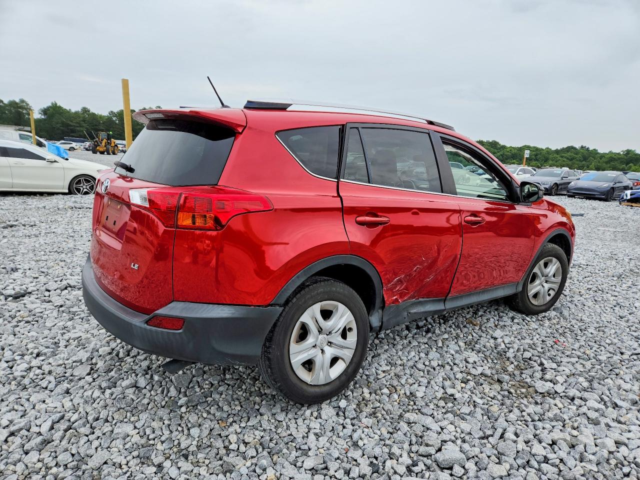 2015 Toyota Rav4 Le Red vin: JTMZFREV5FD073641