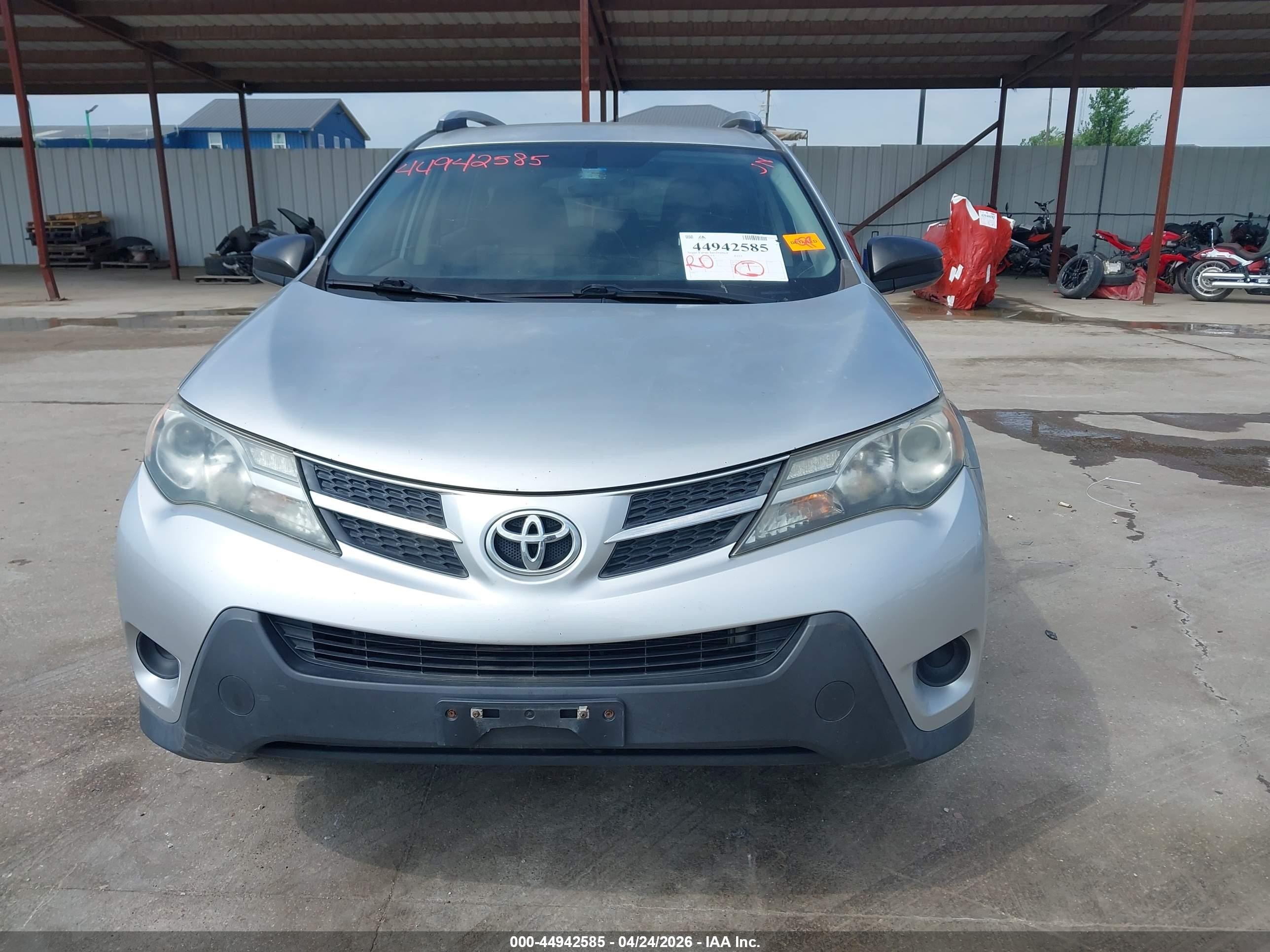 2013 Toyota Rav4 Le Серебряный vin: JTMZFREV6DD001246