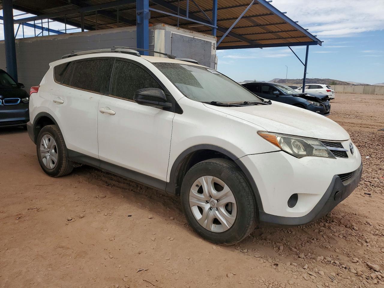2014 Toyota Rav4 Le White vin: JTMZFREV6ED035012