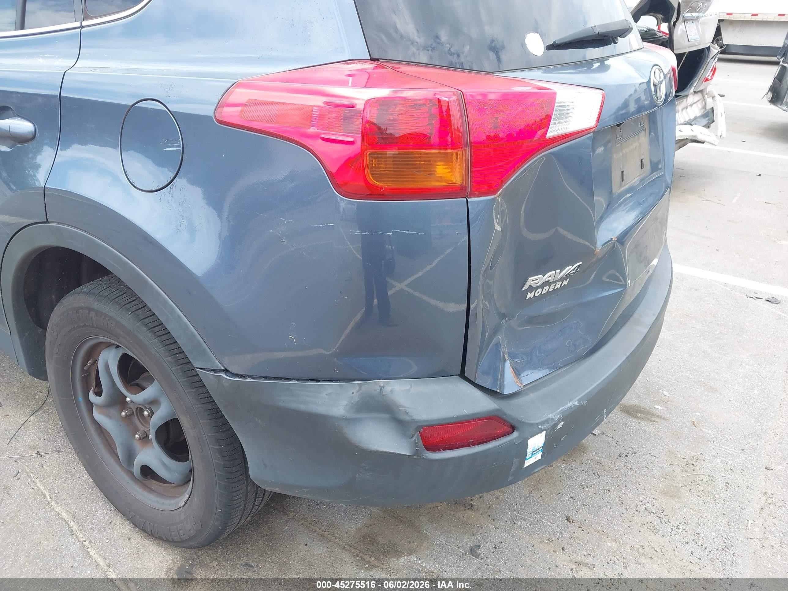 2014 Toyota Rav4 Le Blue vin: JTMZFREV6ED035348