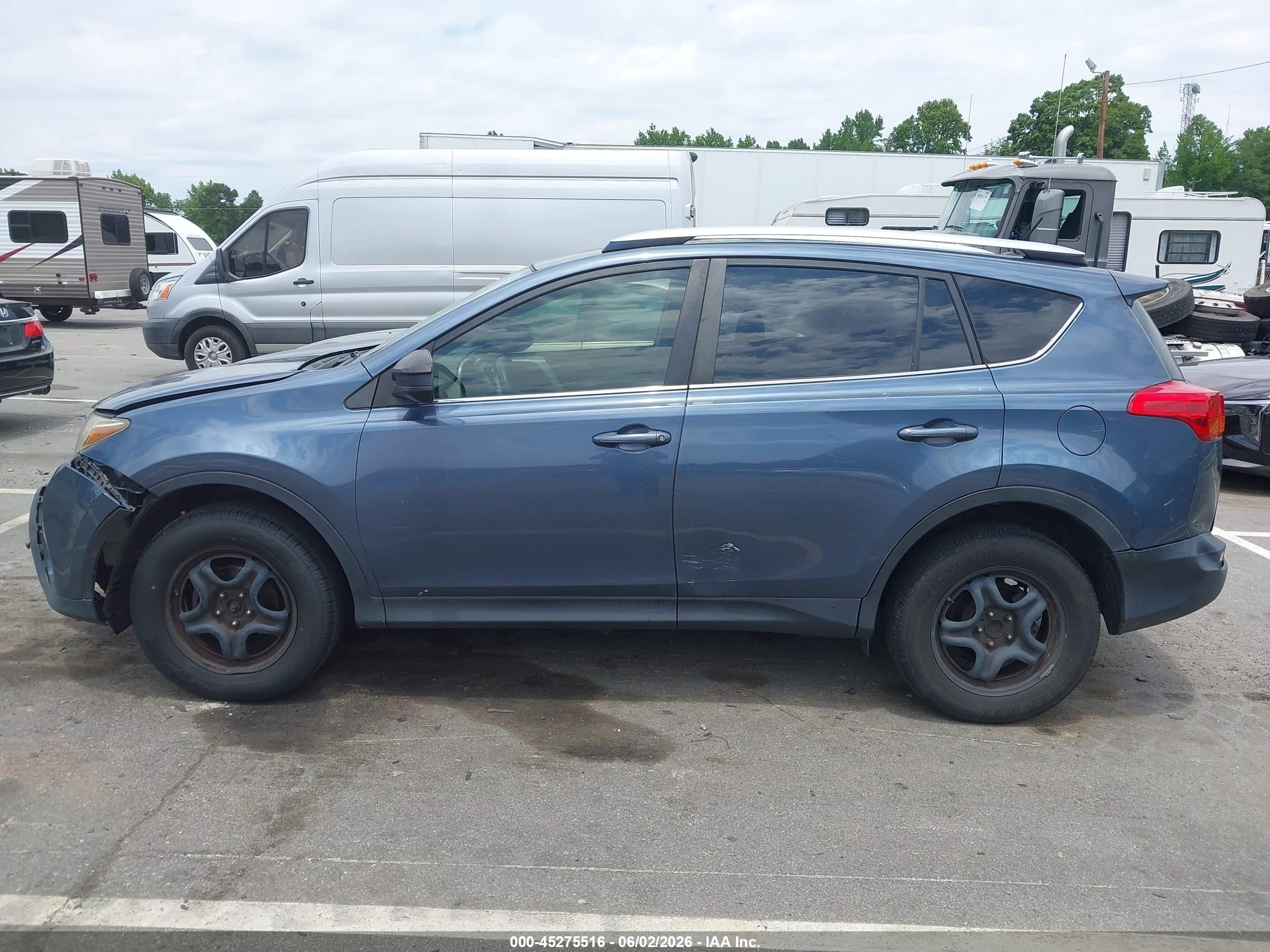 2014 Toyota Rav4 Le Blue vin: JTMZFREV6ED035348