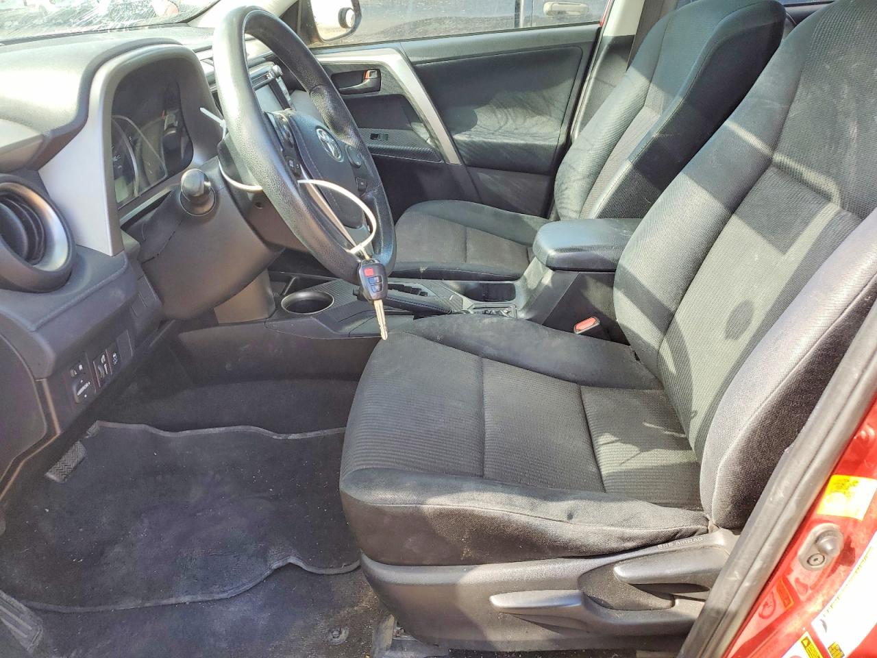 2014 Toyota Rav4 Le Red vin: JTMZFREV6EJ002416