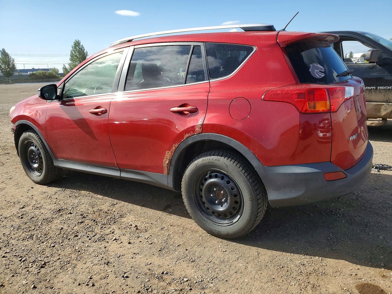 2014 Toyota Rav4 Le Red vin: JTMZFREV6EJ002416