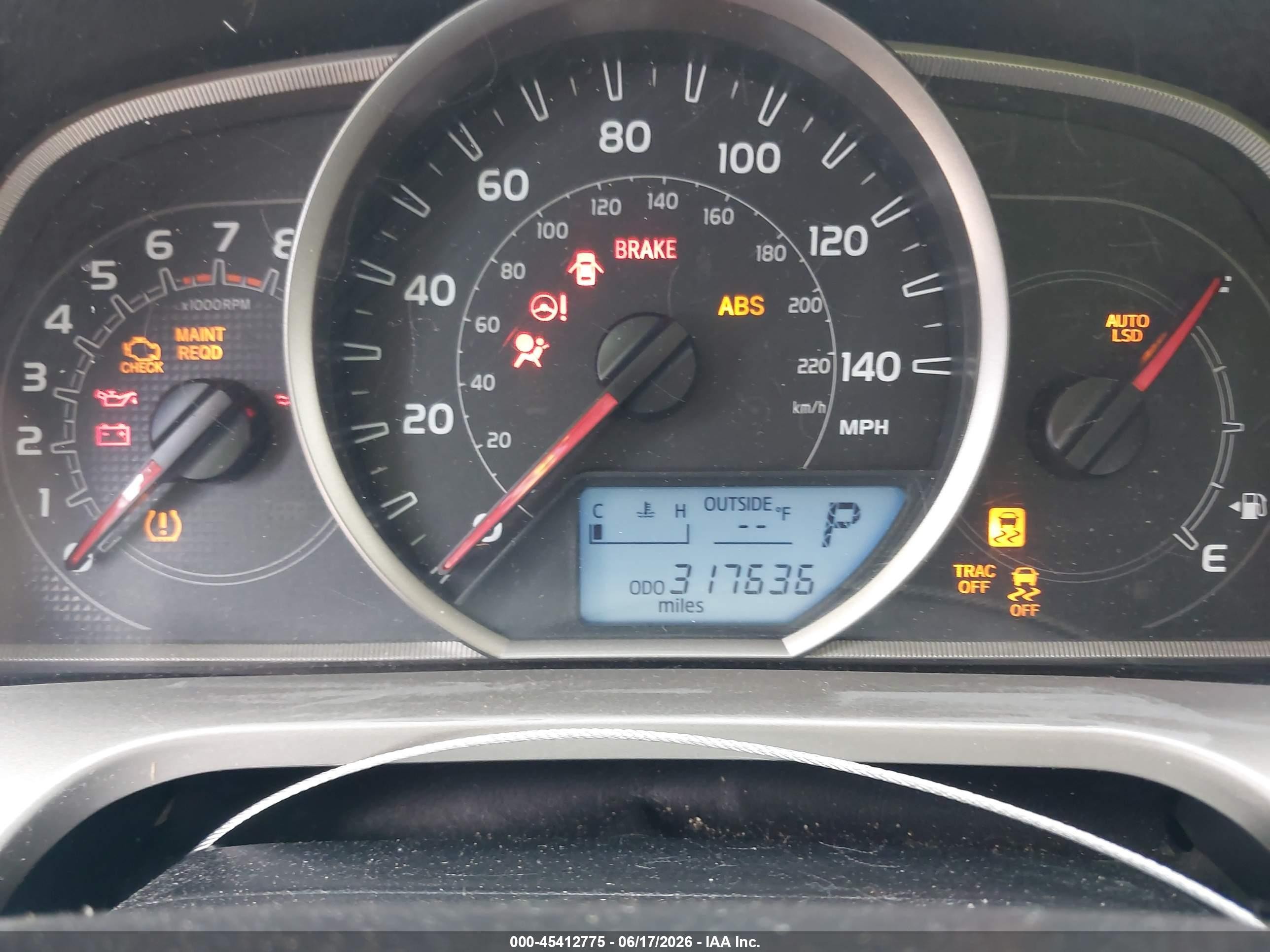 2014 Toyota Rav4 Le Gray vin: JTMZFREV6EJ008748
