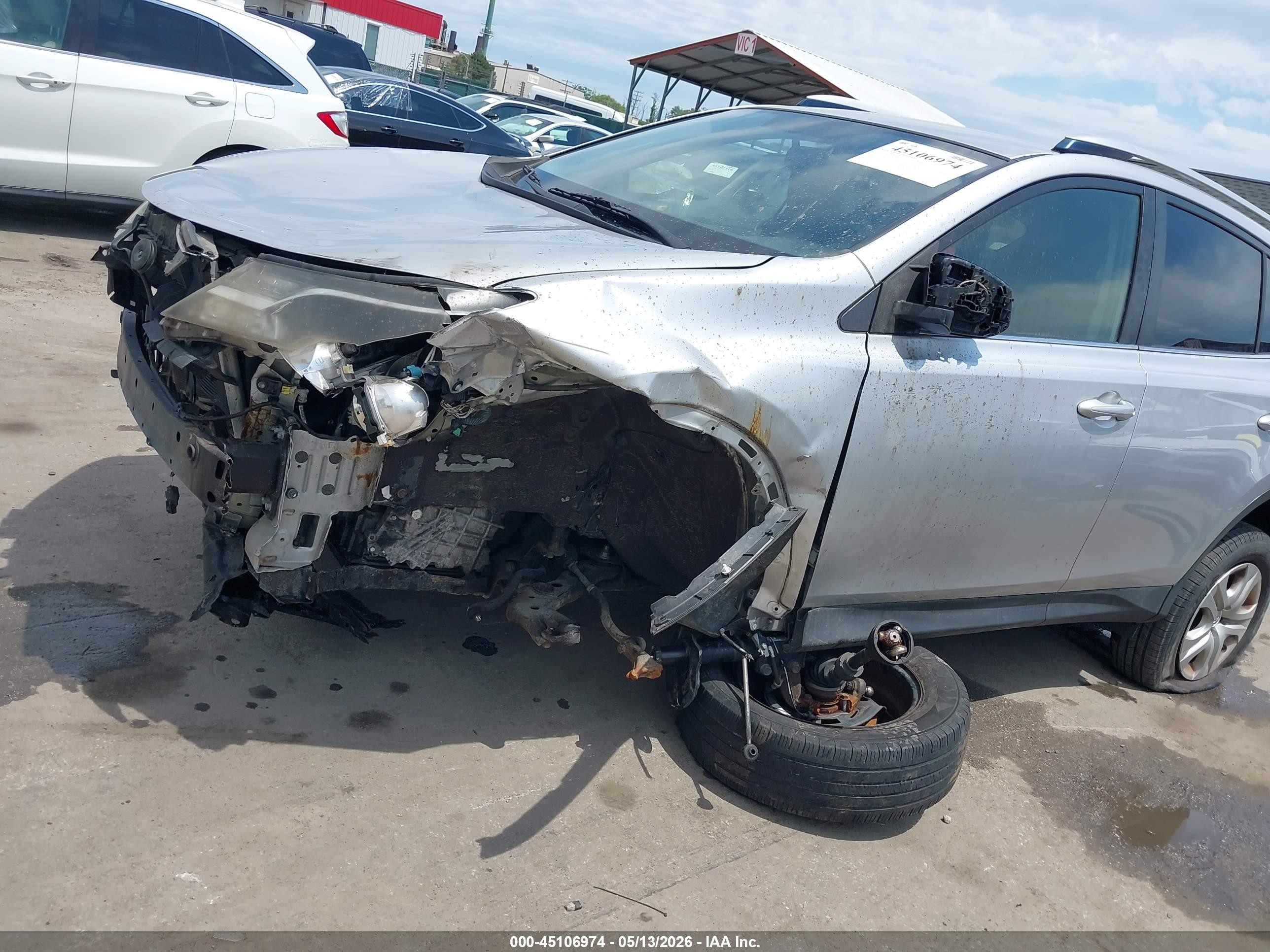 2014 Toyota Rav4 Le Серебряный vin: JTMZFREV6EJ014386