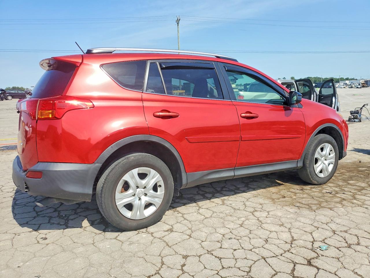 2014 Toyota Rav4 Le Red vin: JTMZFREV6EJ015036