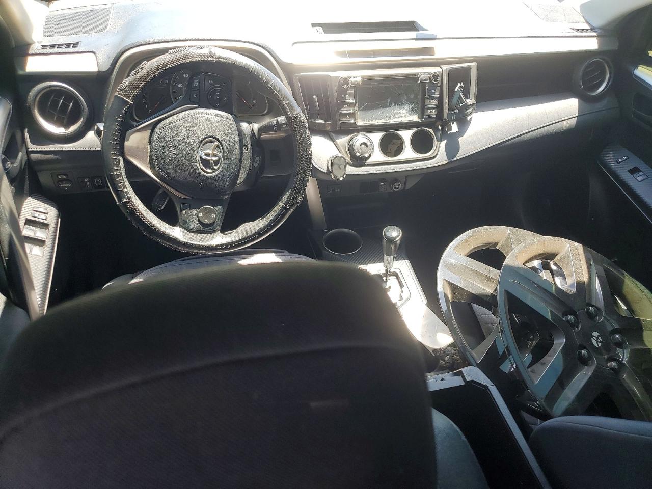 2015 Toyota Rav4 Le Gray vin: JTMZFREV6FD063295