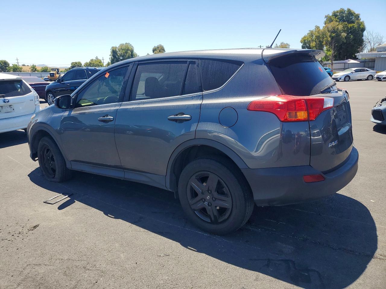 2015 Toyota Rav4 Le Gray vin: JTMZFREV6FD063295