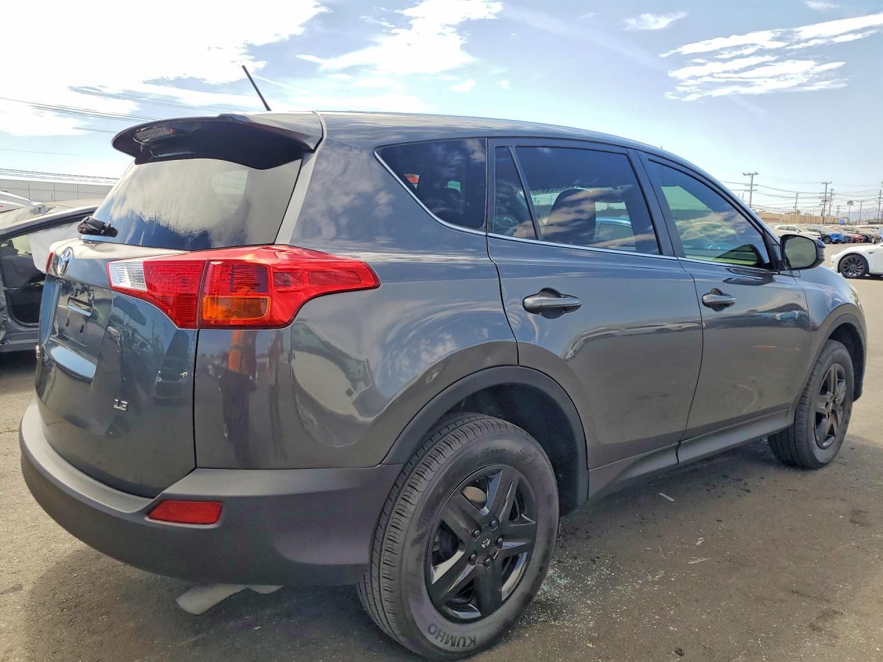 2015 Toyota Rav4 Le Gray vin: JTMZFREV6FD063295