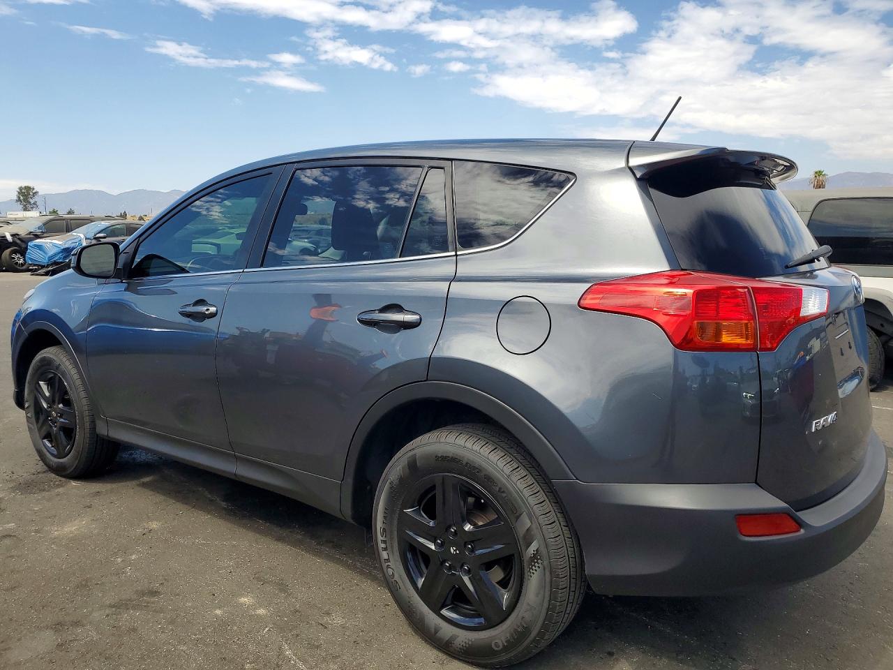 2015 Toyota Rav4 Le Gray vin: JTMZFREV6FD063295
