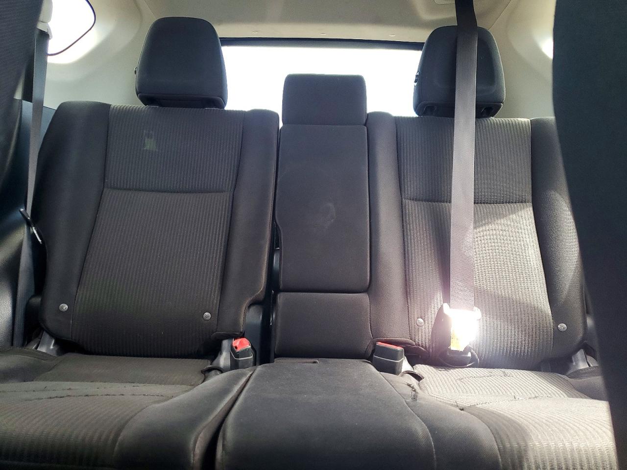 2015 Toyota Rav4 Le Gray vin: JTMZFREV6FD063295