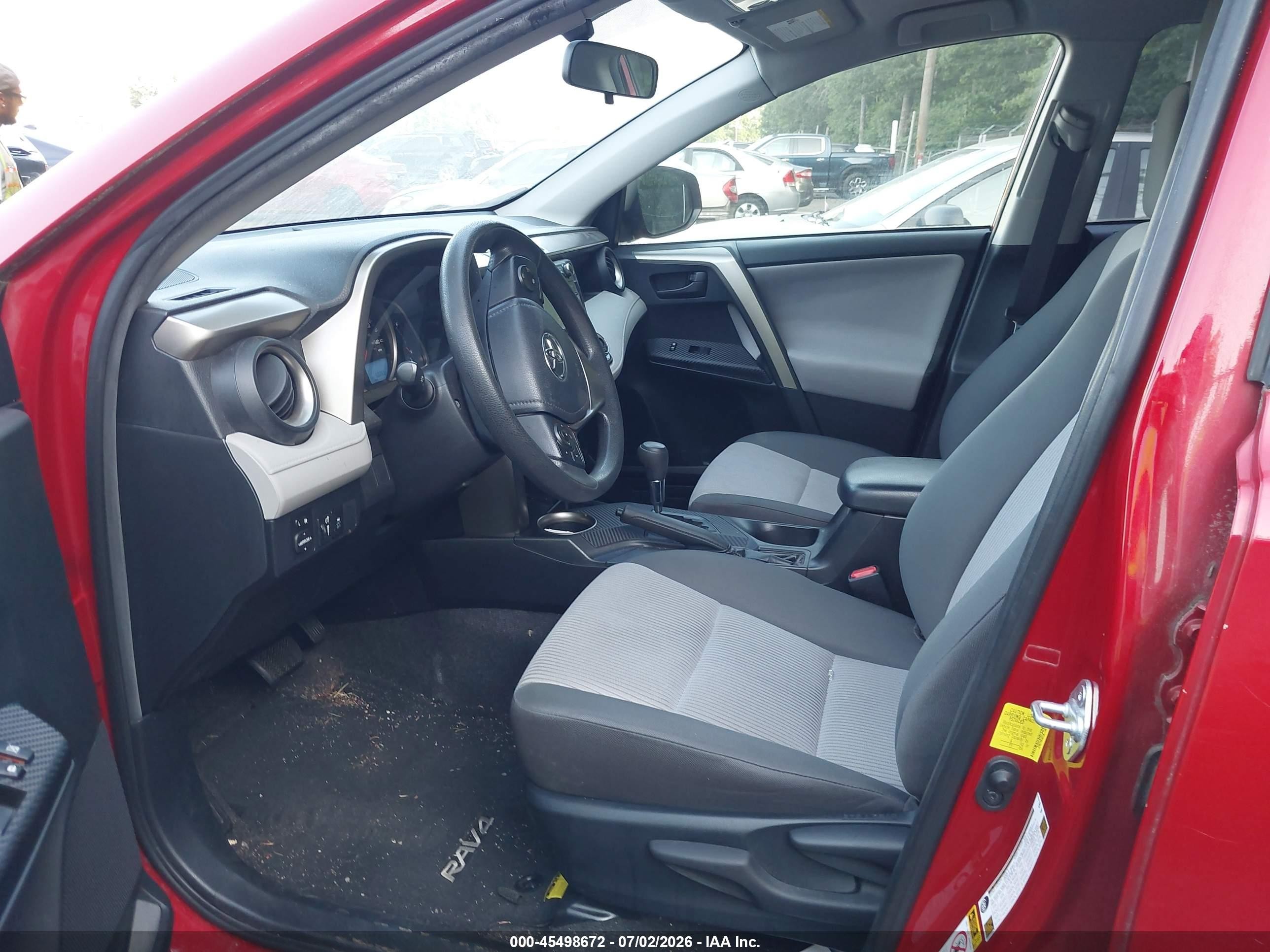 2015 Toyota Rav4 Le Красный vin: JTMZFREV6FD073146