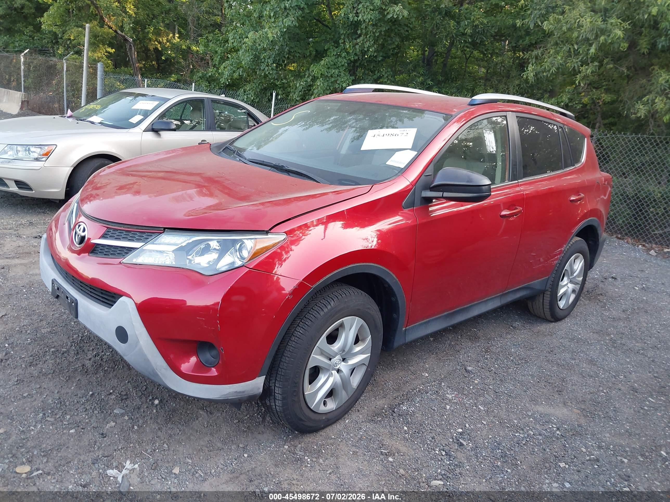 2015 Toyota Rav4 Le Красный vin: JTMZFREV6FD073146