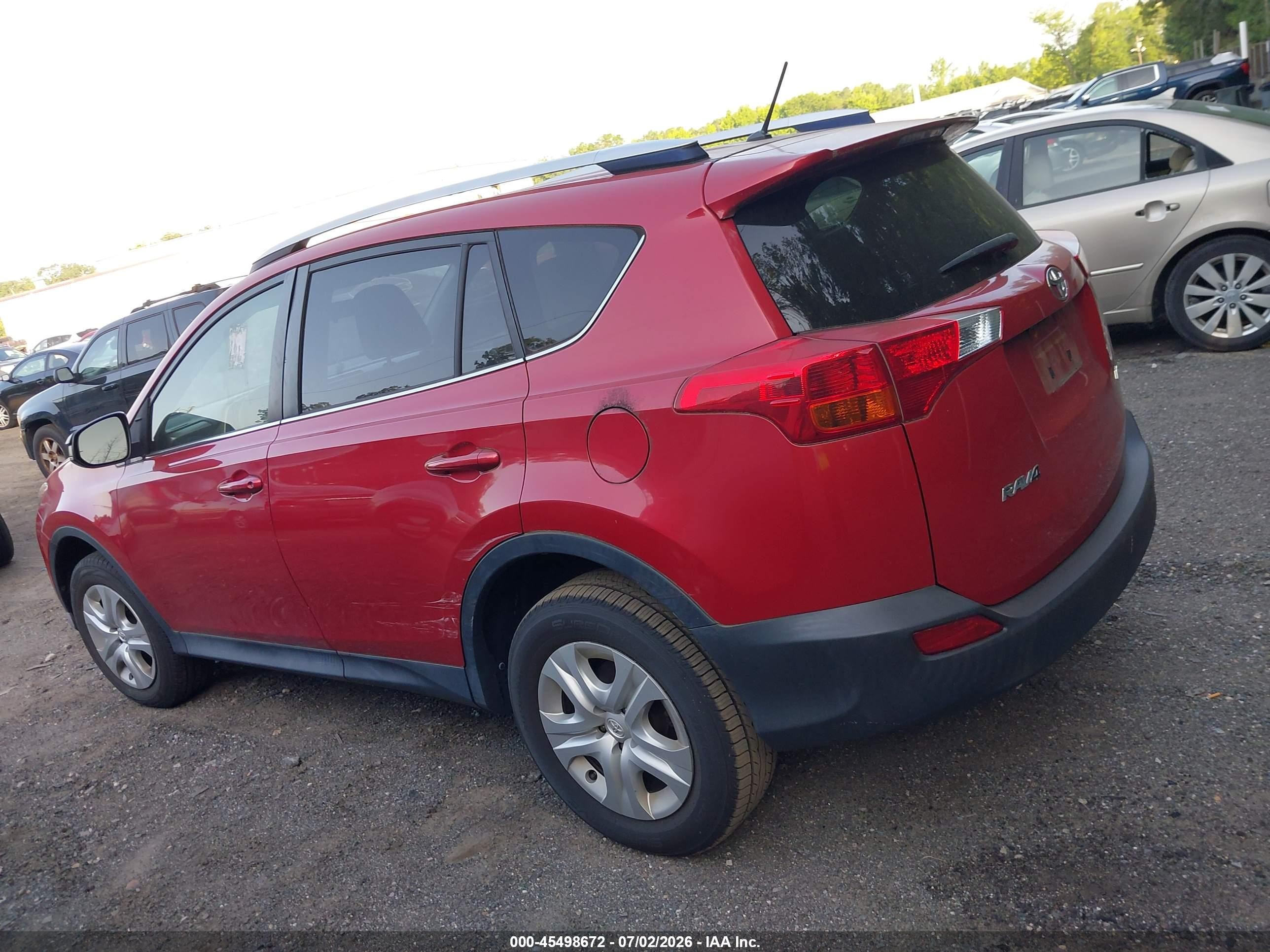 2015 Toyota Rav4 Le Красный vin: JTMZFREV6FD073146