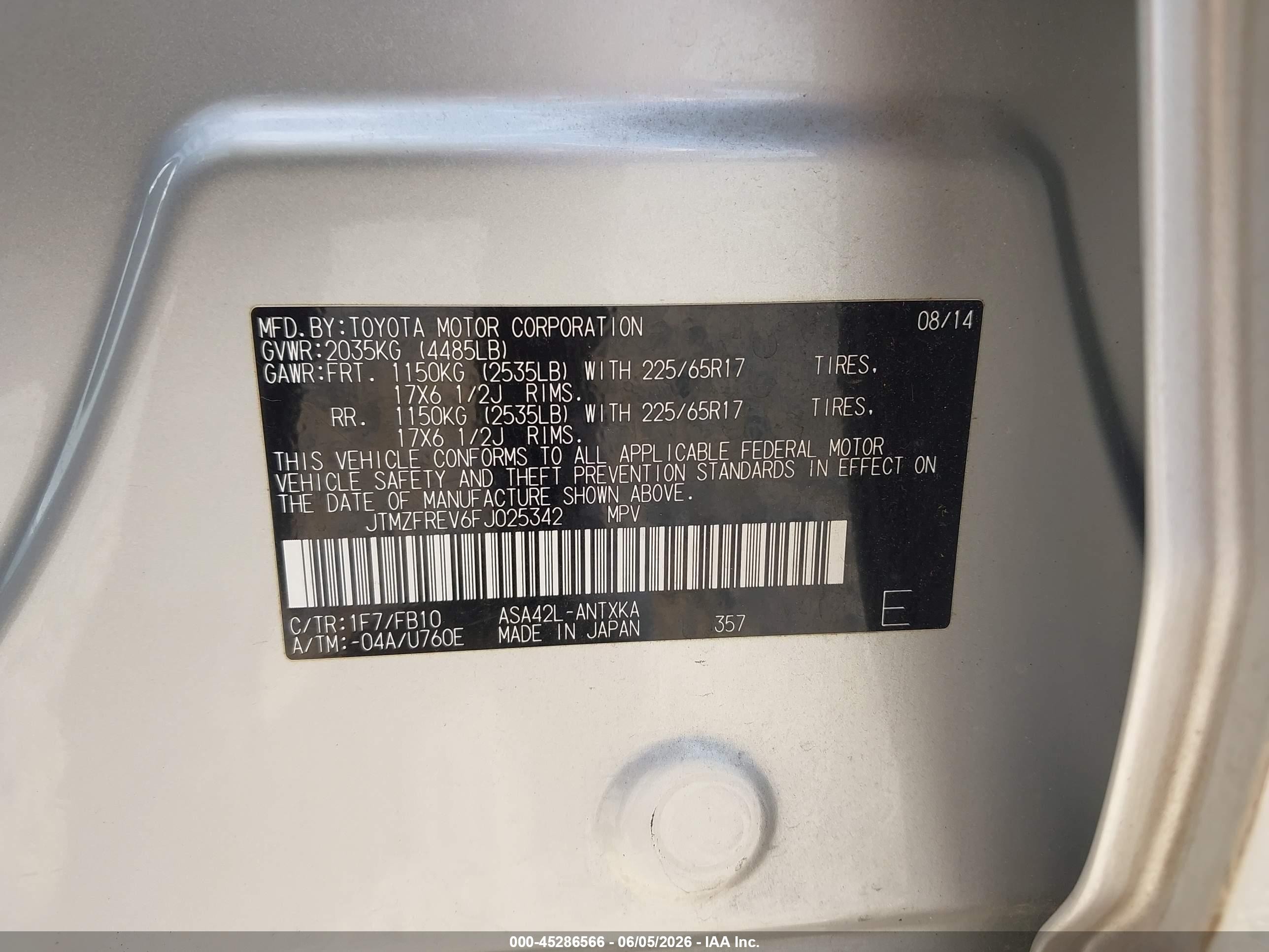 2015 Toyota Rav4 Le Silver vin: JTMZFREV6FJ025342