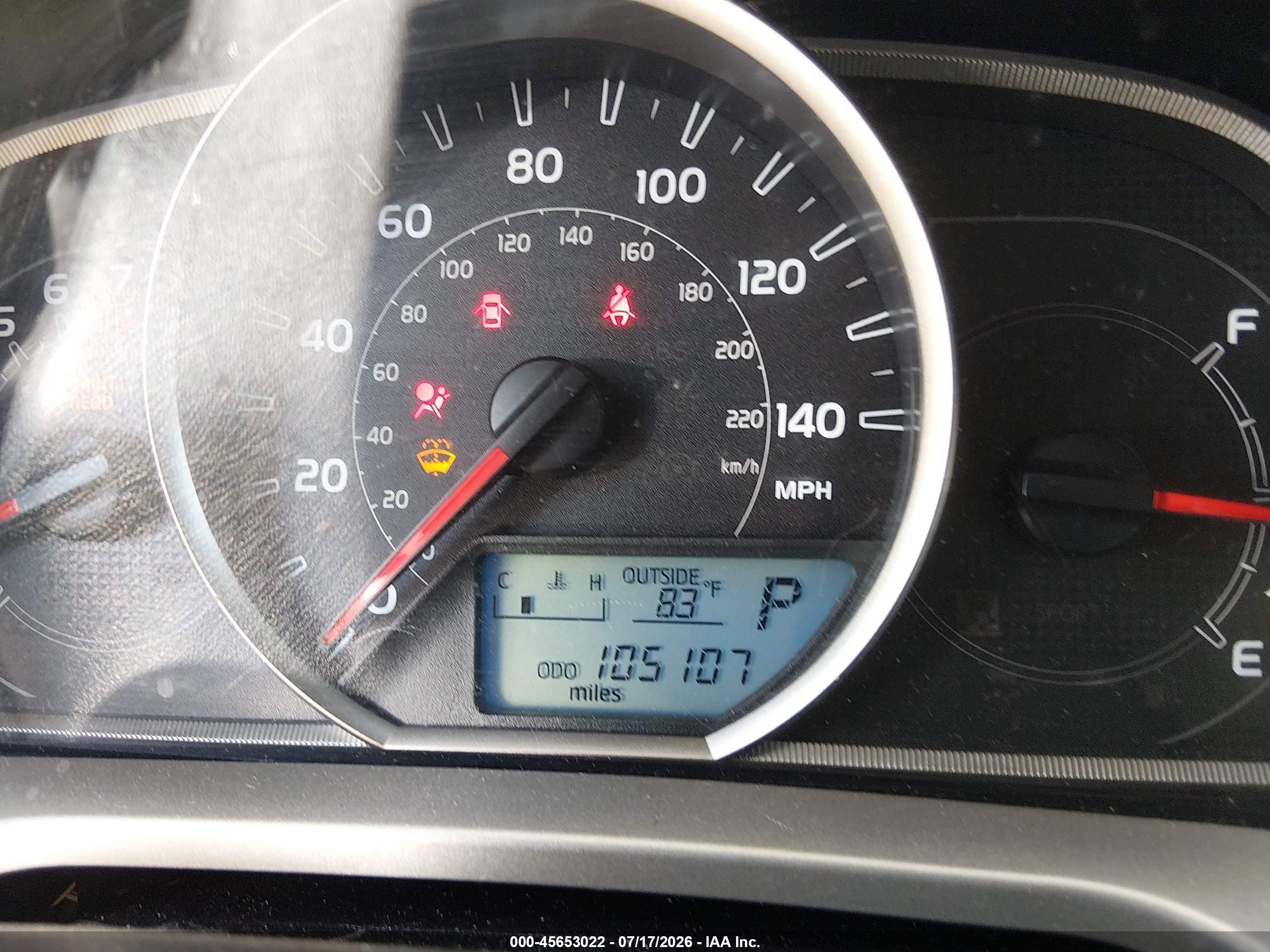 2015 Toyota Rav4 Le Серебряный vin: JTMZFREV6FJ040990