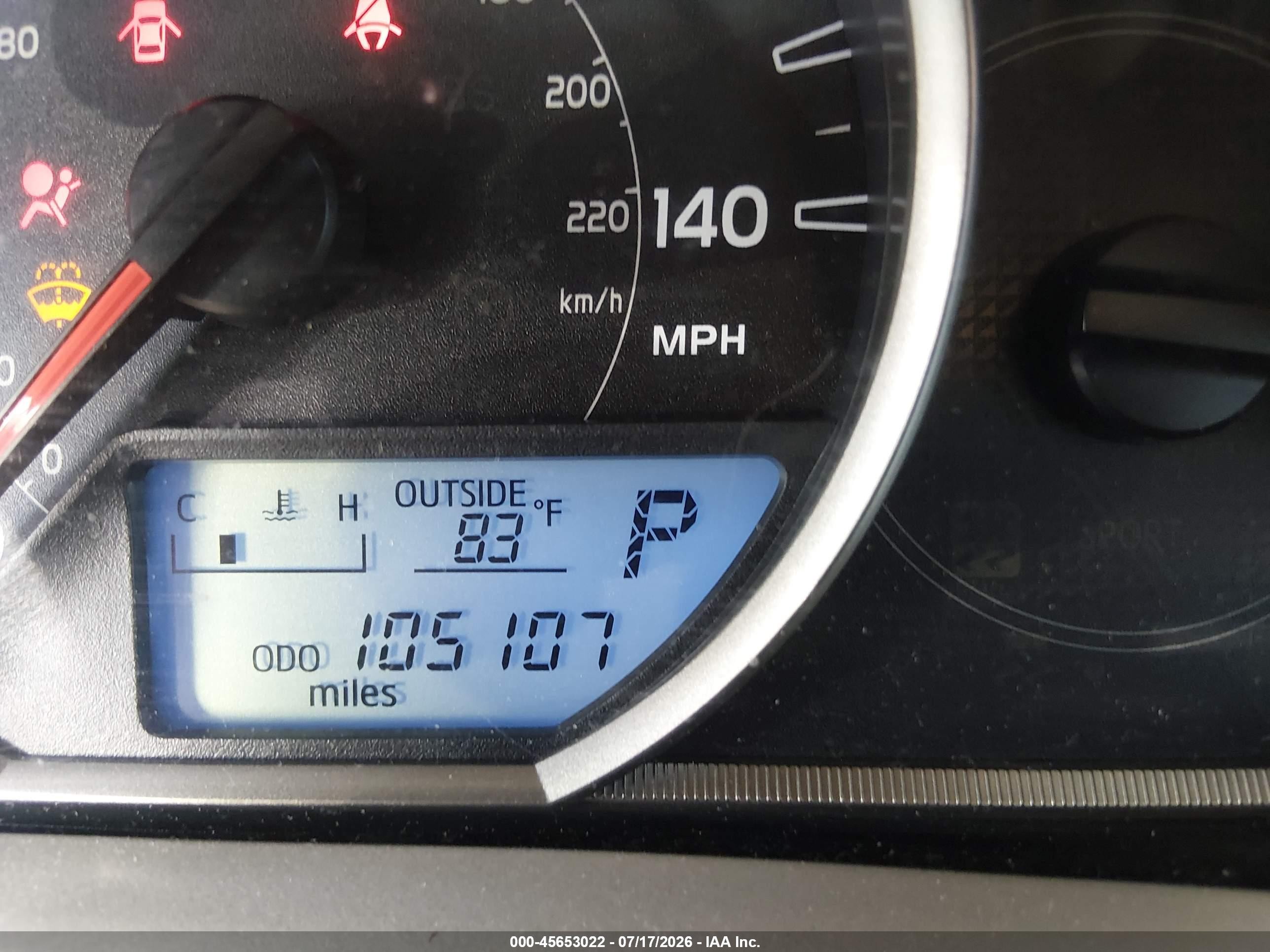 2015 Toyota Rav4 Le Серебряный vin: JTMZFREV6FJ040990