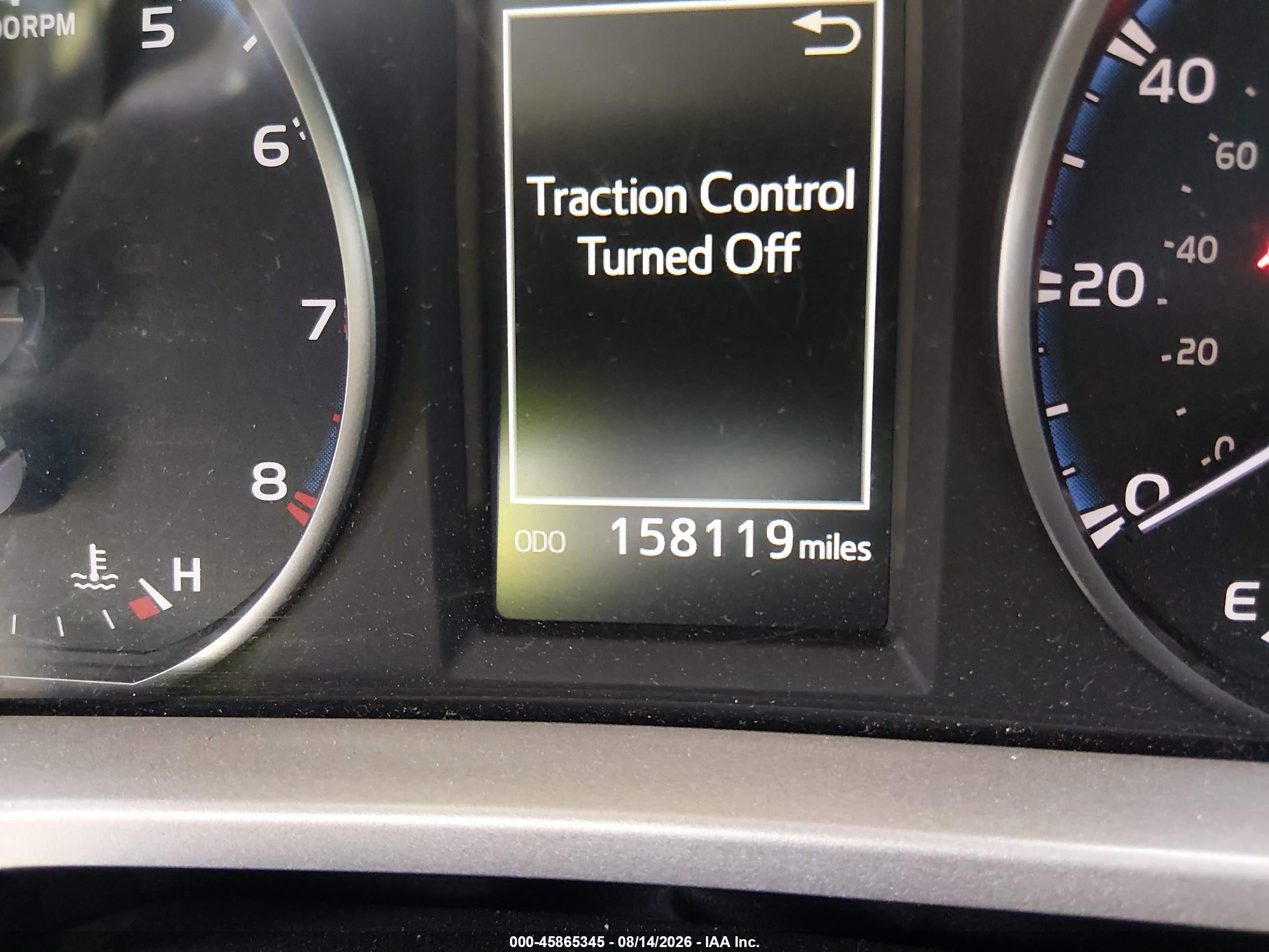 2017 Toyota Rav4 Le White vin: JTMZFREV6HJ709598