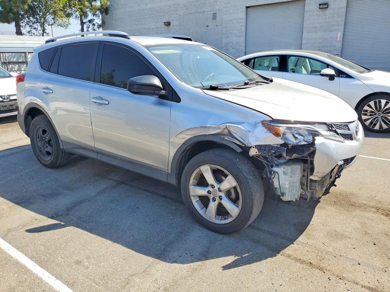 2013 Toyota Rav4 Le Silver vin: JTMZFREV7D5012945