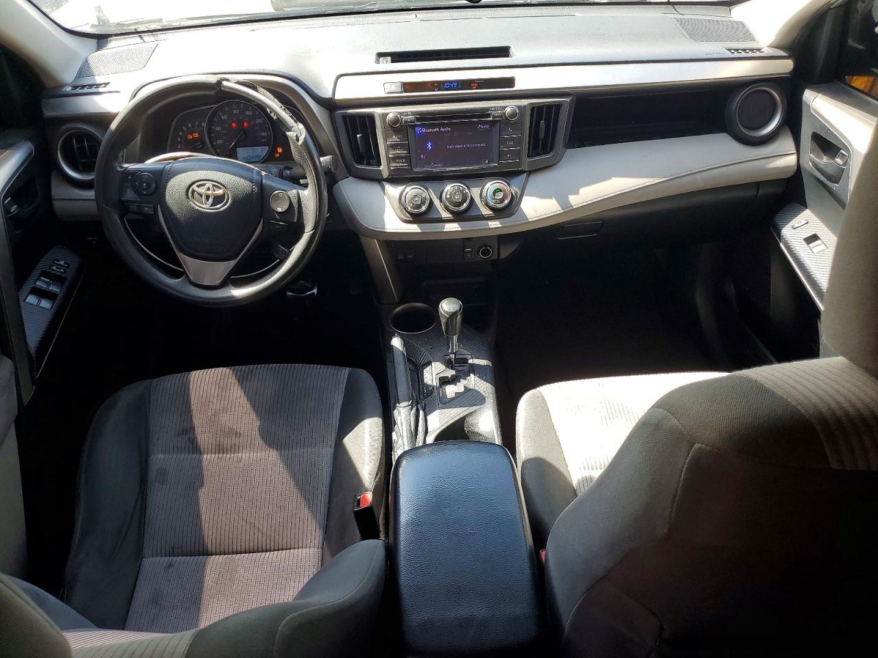 2013 Toyota Rav4 Le Silver vin: JTMZFREV7D5012945