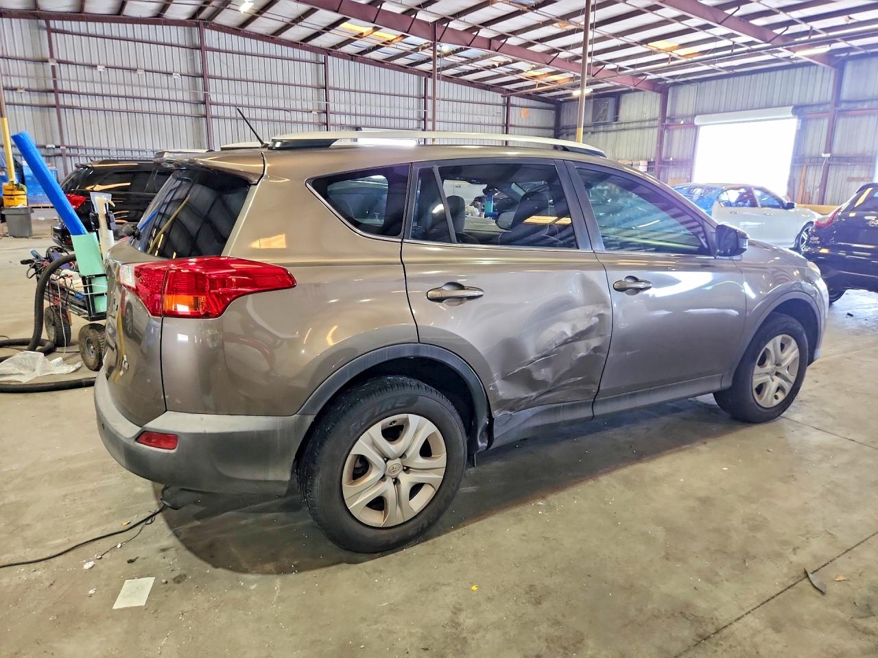 2013 Toyota Rav4 Le Коричневый vin: JTMZFREV7D5016445