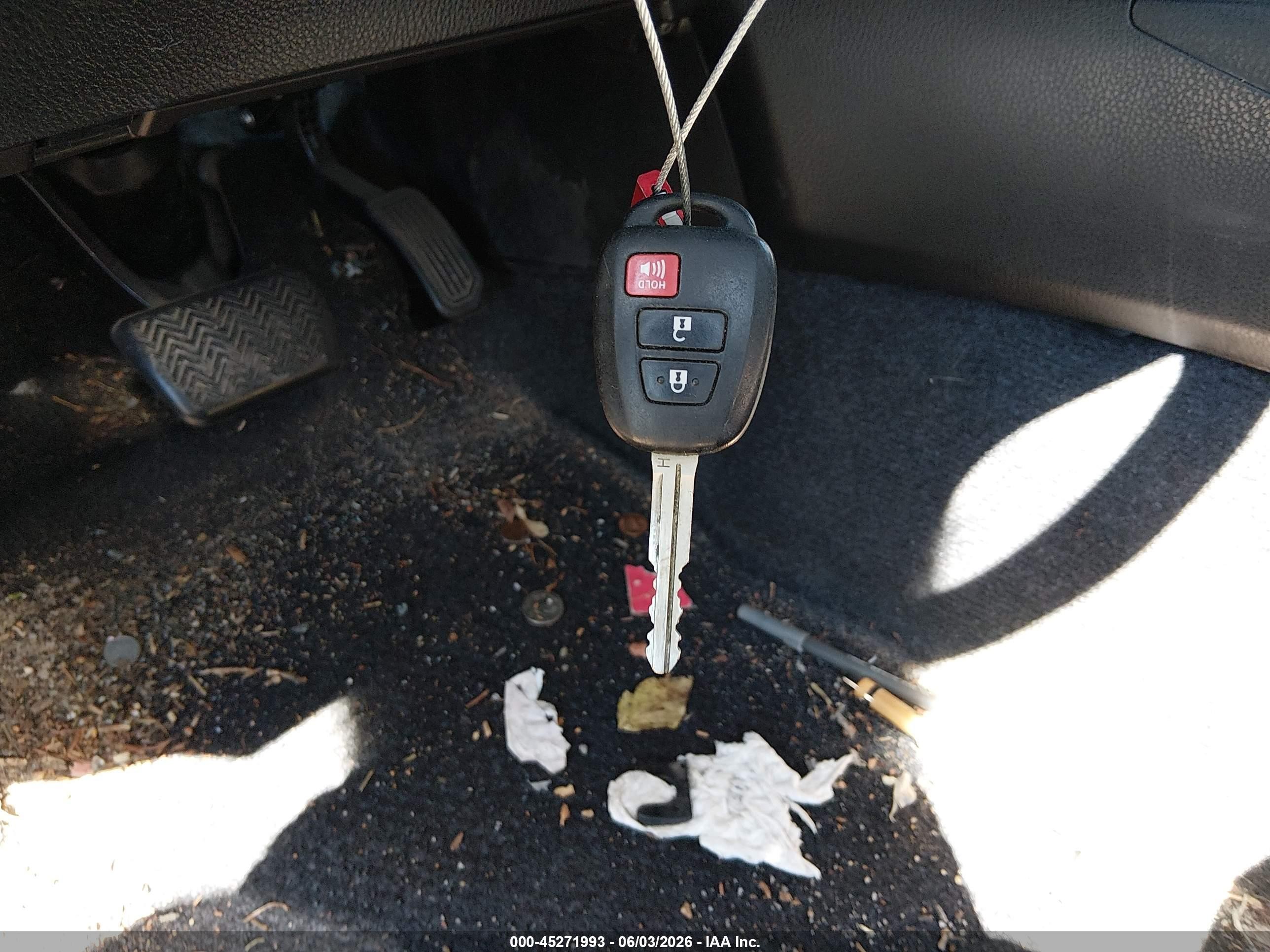 2014 Toyota Rav4 Le Gray vin: JTMZFREV7EJ000349