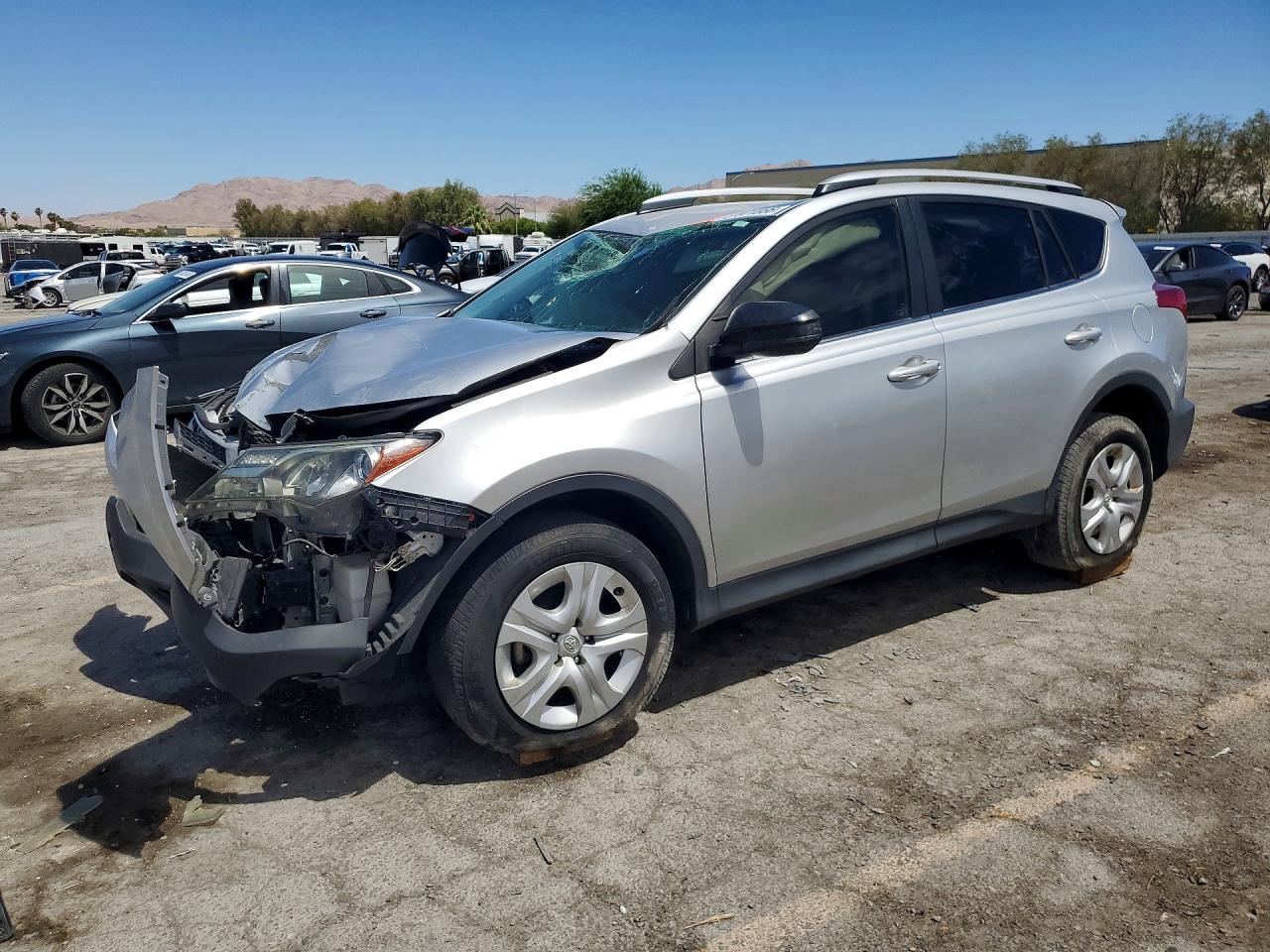 2014 Toyota Rav4 Le Silver vin: JTMZFREV7EJ019824