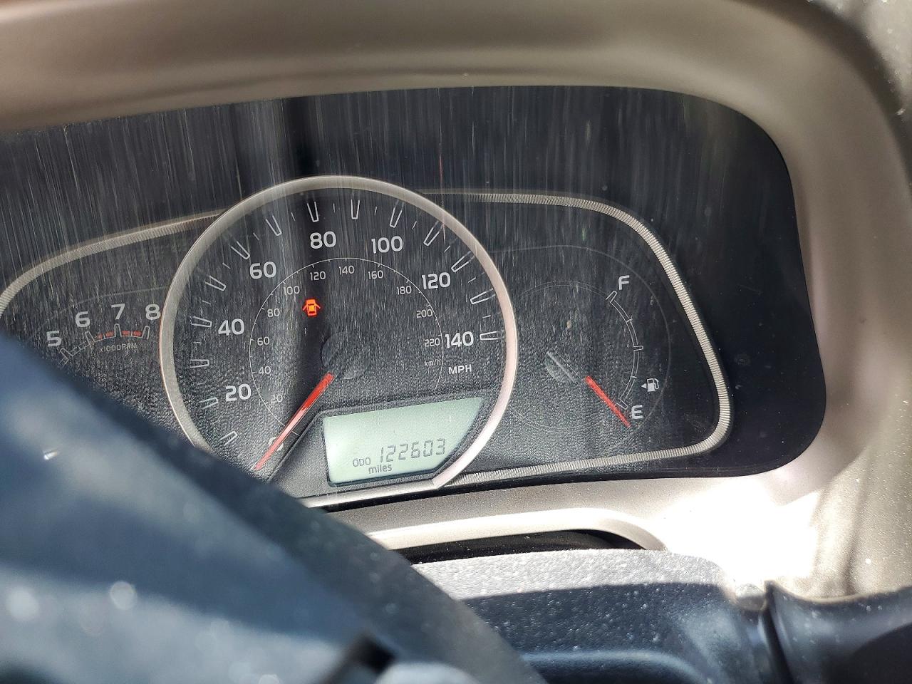 2014 Toyota Rav4 Le Silver vin: JTMZFREV7EJ019824