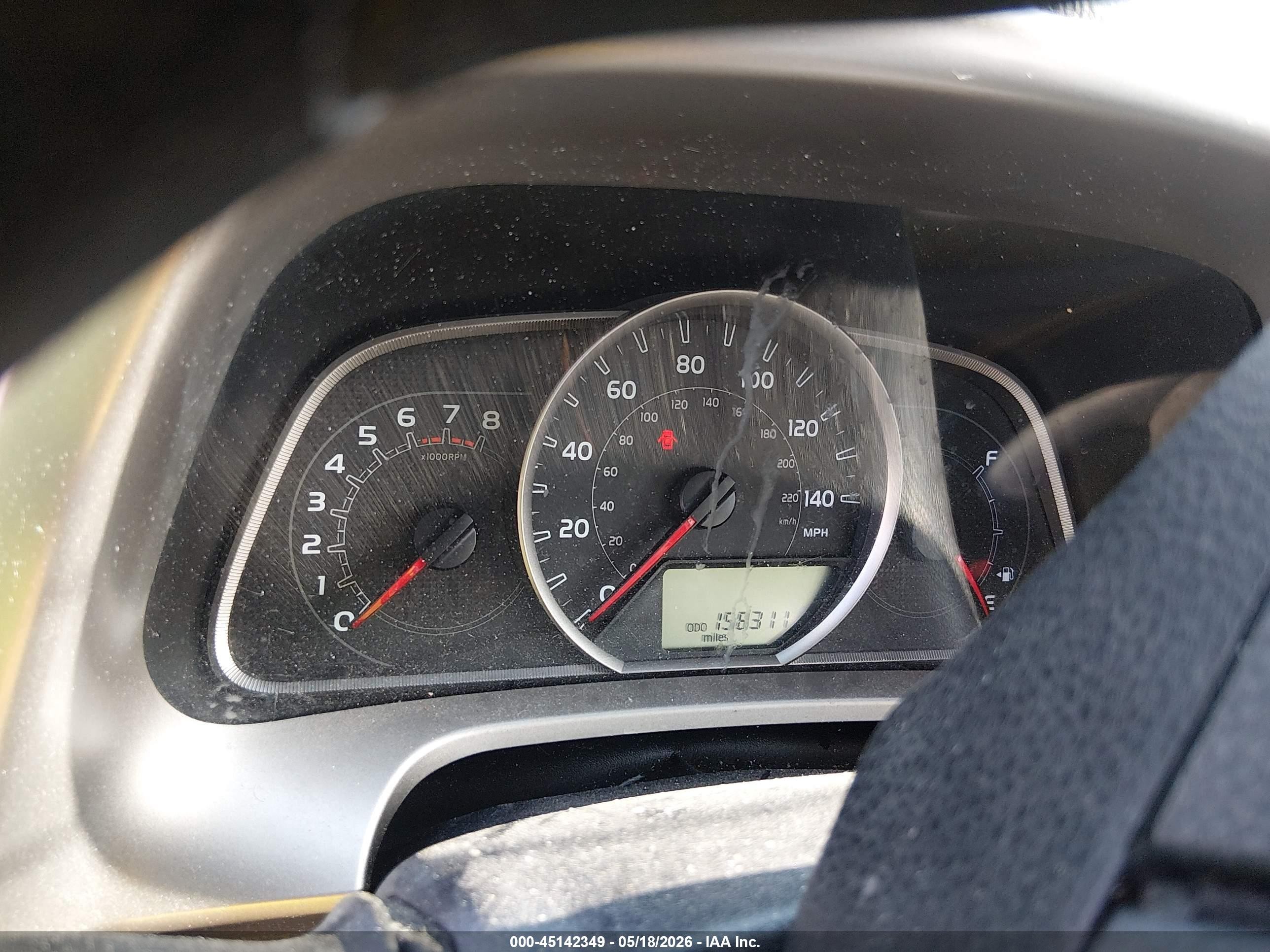 2014 Toyota Rav4 Le White vin: JTMZFREV7EJ021802