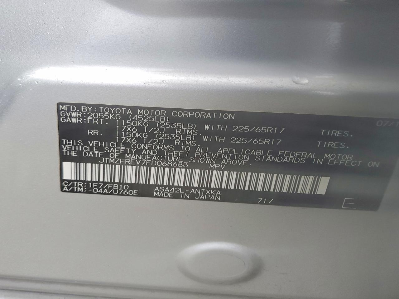 2015 Toyota Rav4 Le Silver vin: JTMZFREV7FD068683