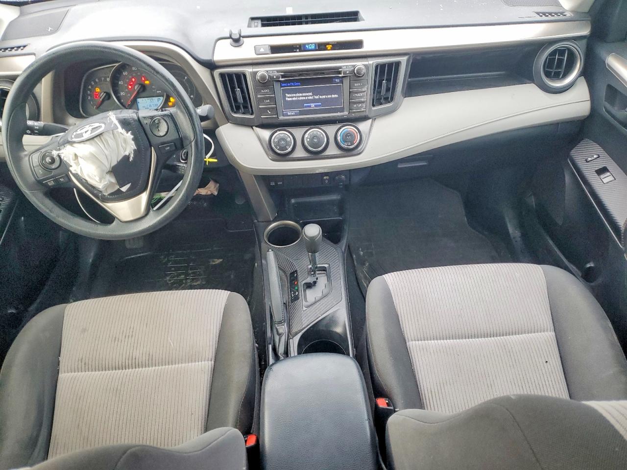 2015 Toyota Rav4 Le Silver vin: JTMZFREV7FD068683