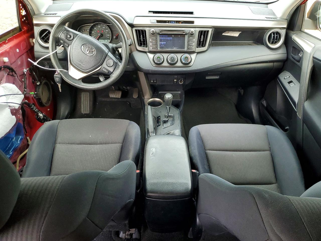 2015 Toyota Rav4 Le Red vin: JTMZFREV7FD076217