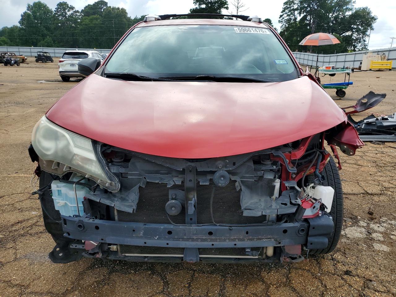 2015 Toyota Rav4 Le Red vin: JTMZFREV7FD076217