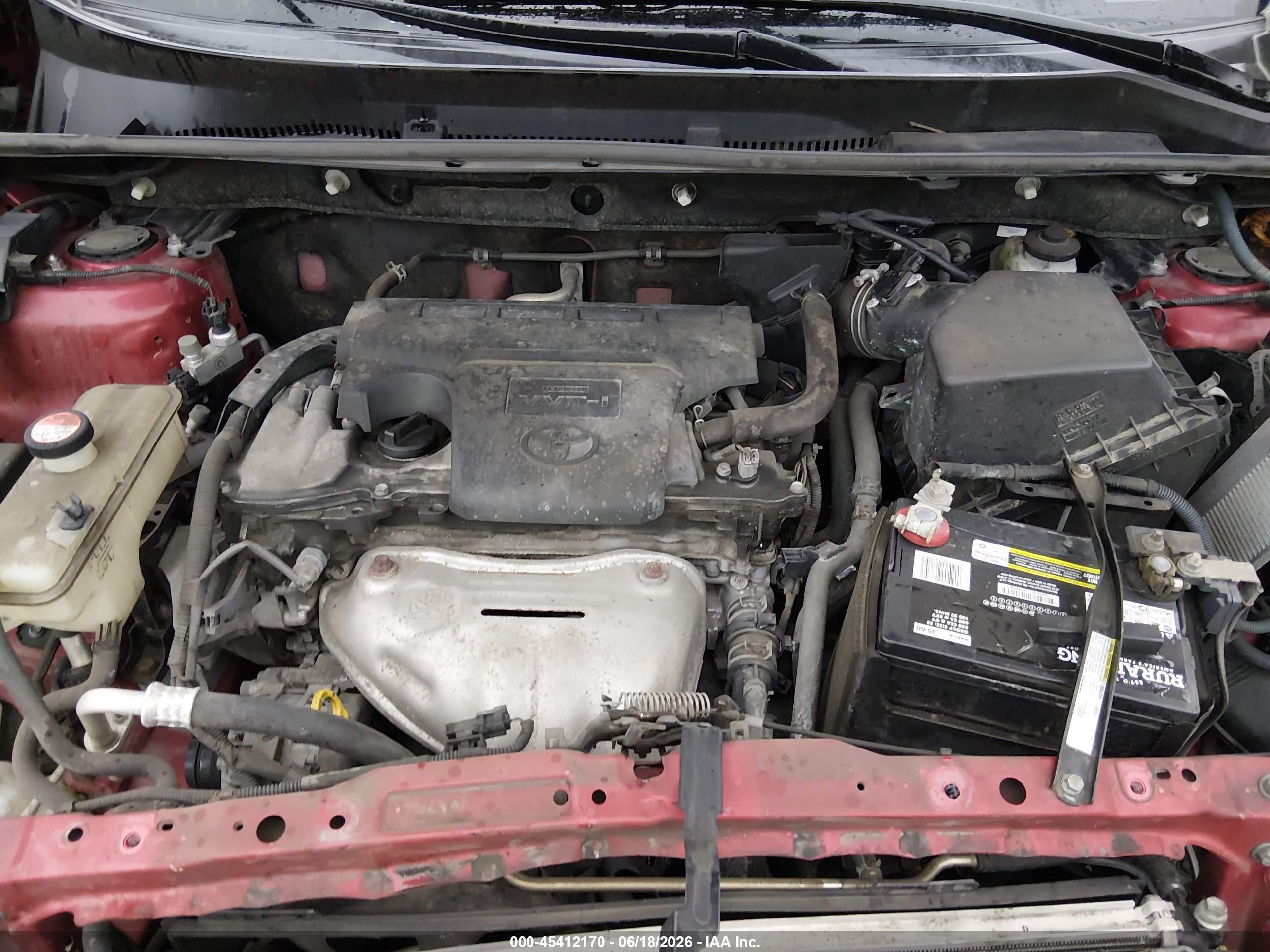 2015 Toyota Rav4 Le Red vin: JTMZFREV7FJ025804