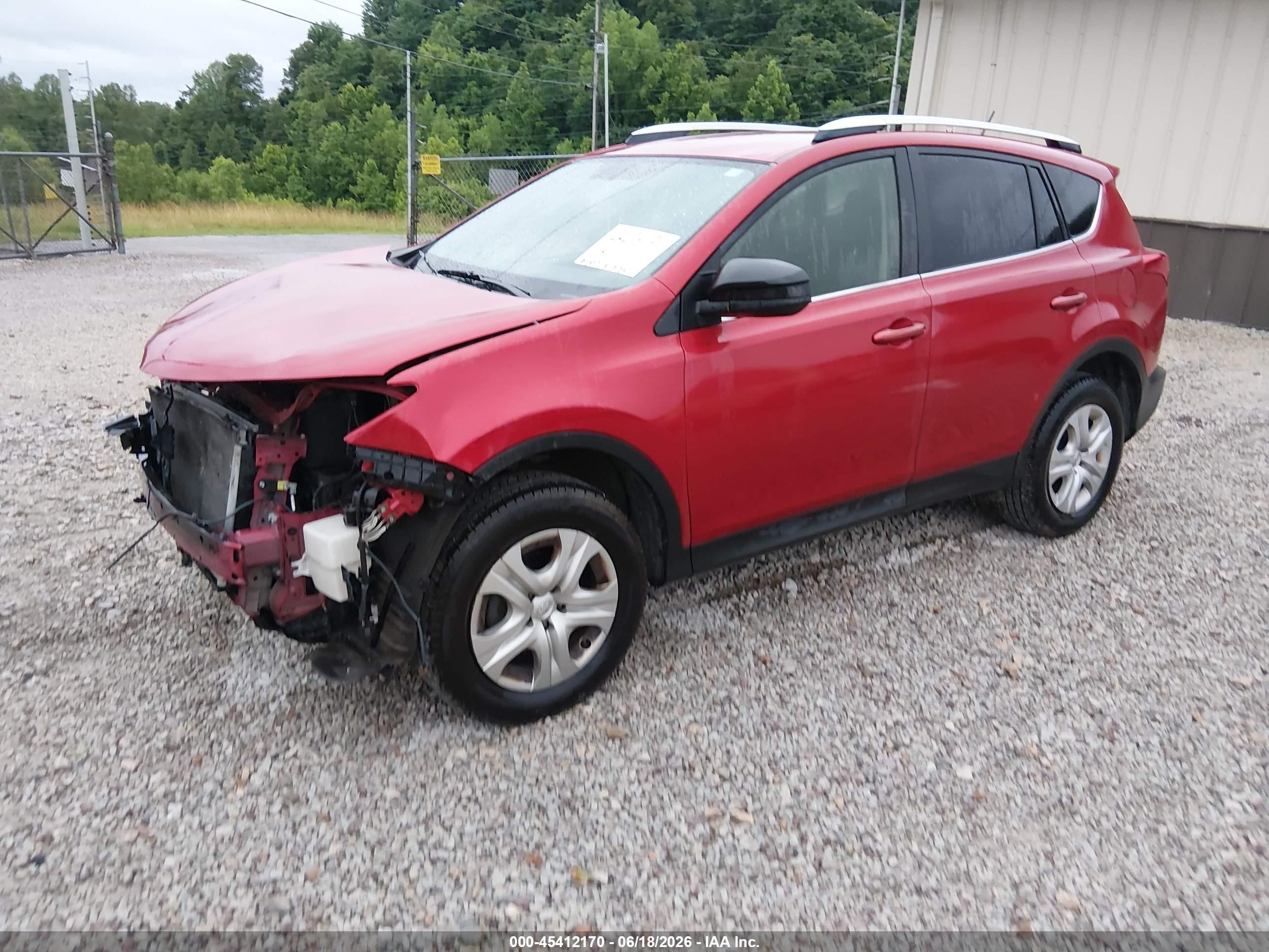 2015 Toyota Rav4 Le Red vin: JTMZFREV7FJ025804