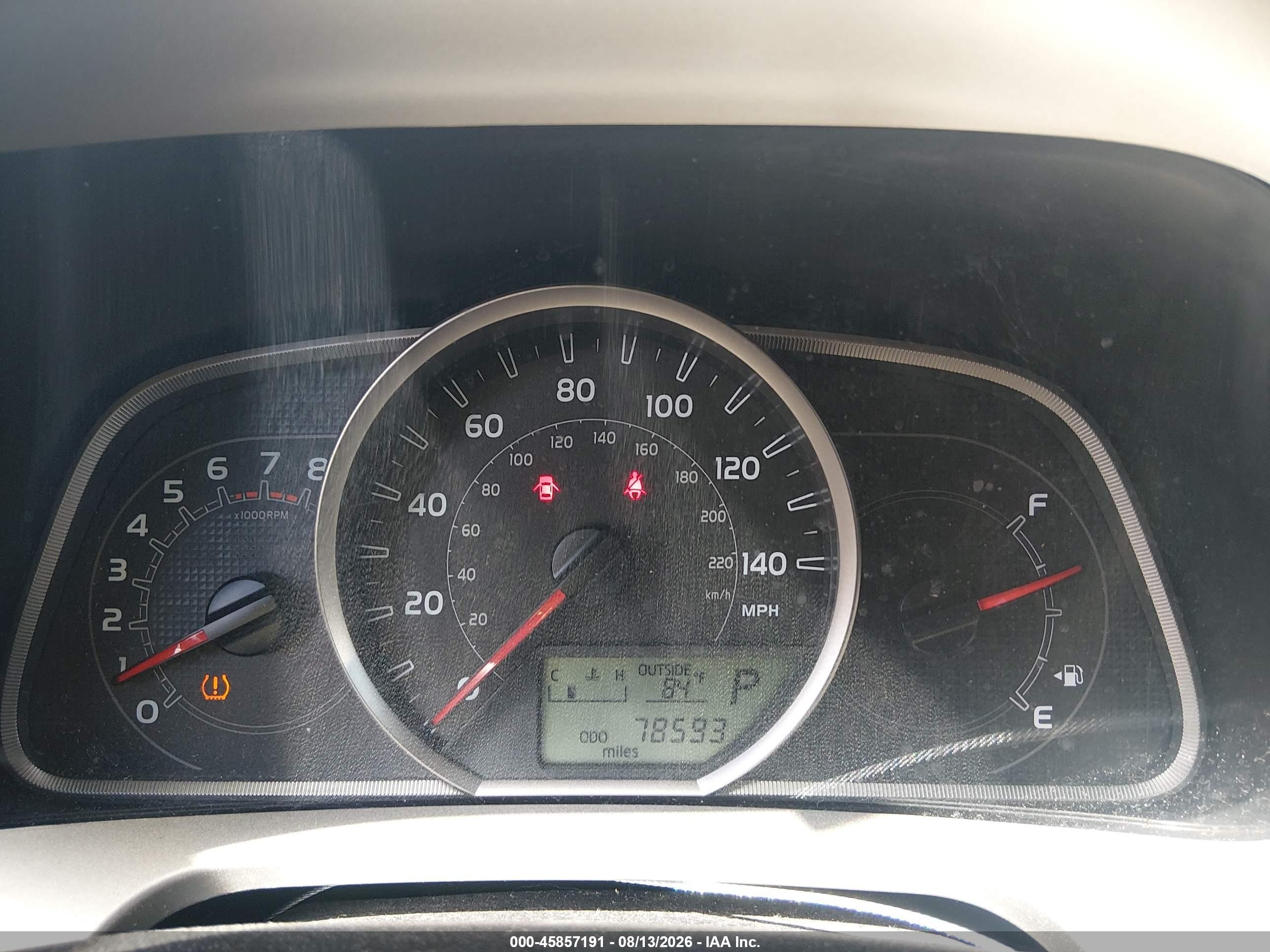 2015 Toyota Rav4 Le White vin: JTMZFREV7FJ054431