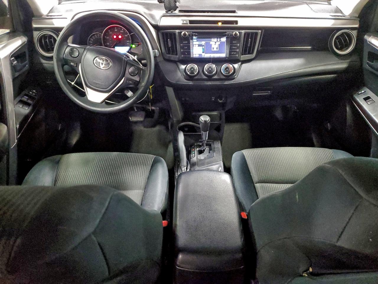 2016 Toyota Rav4 Le Red vin: JTMZFREV7GJ091108