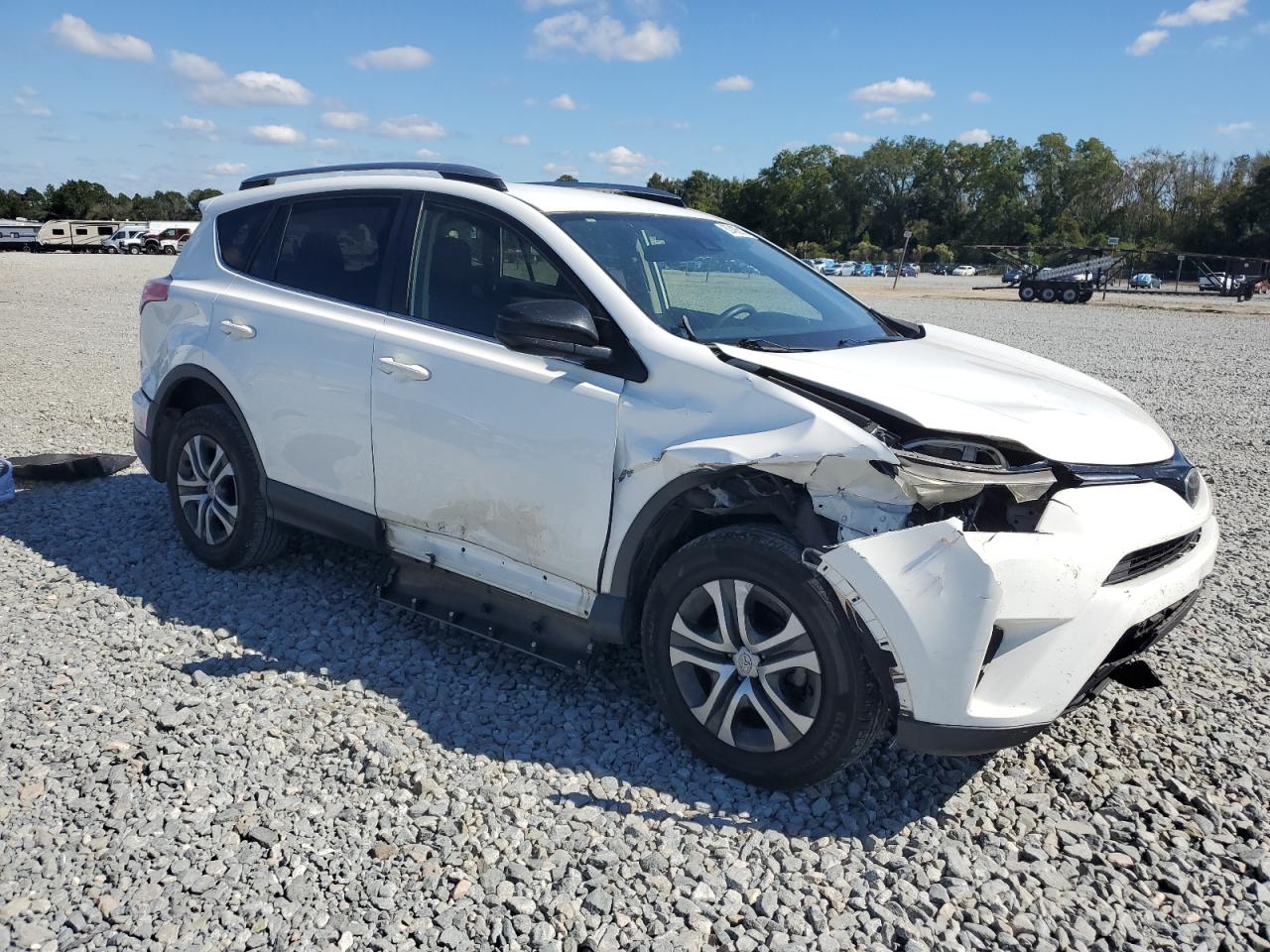2017 Toyota Rav4 Le White vin: JTMZFREV7HJ700828