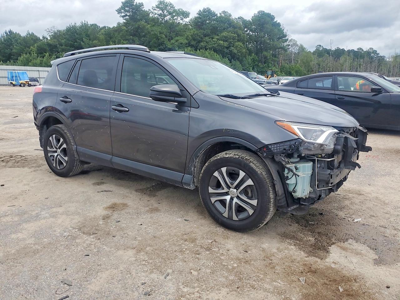 2018 Toyota Rav4 Le Gray vin: JTMZFREV7JJ178739