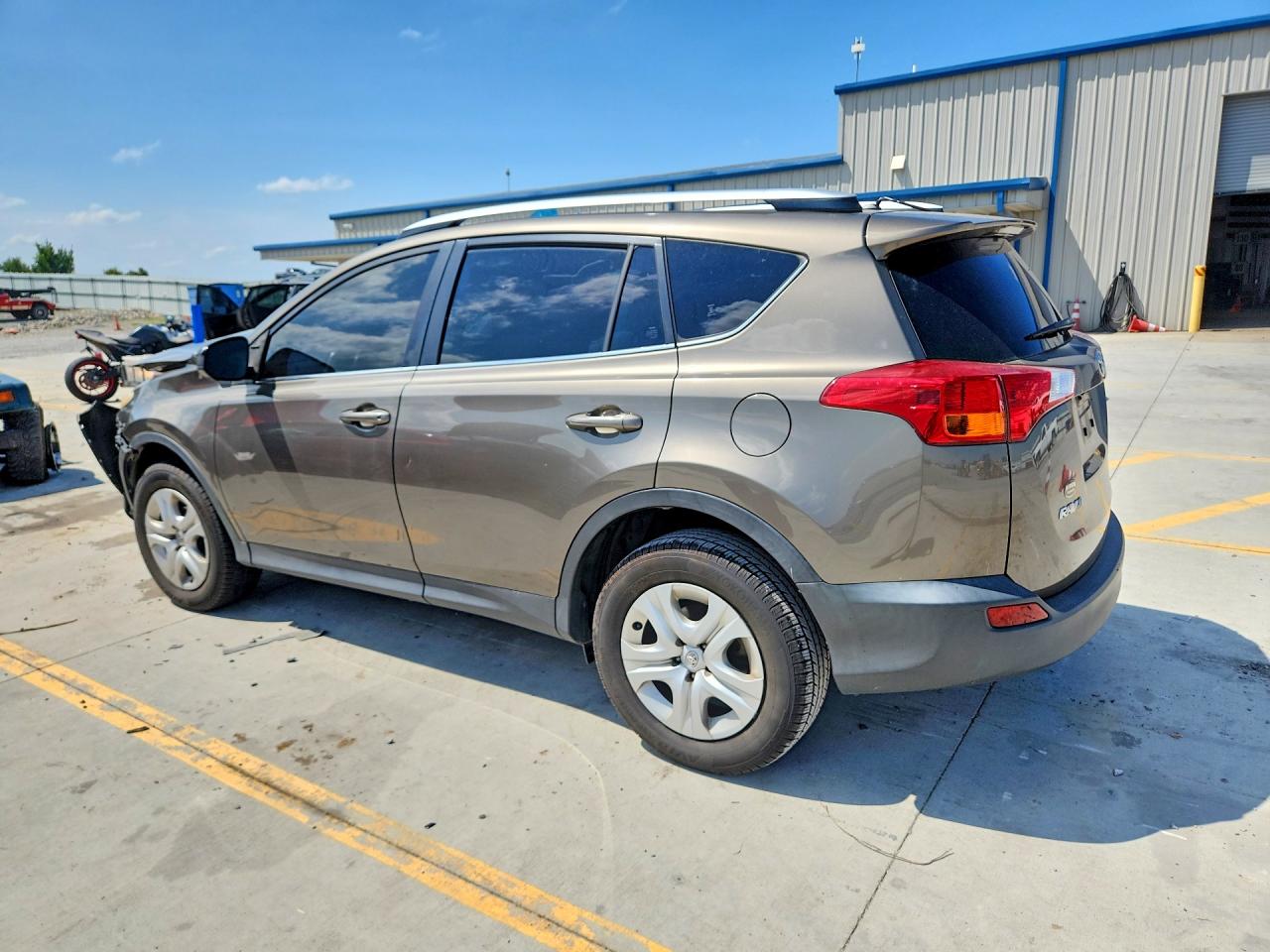 2013 Toyota Rav4 Le Brown vin: JTMZFREV8D5008919