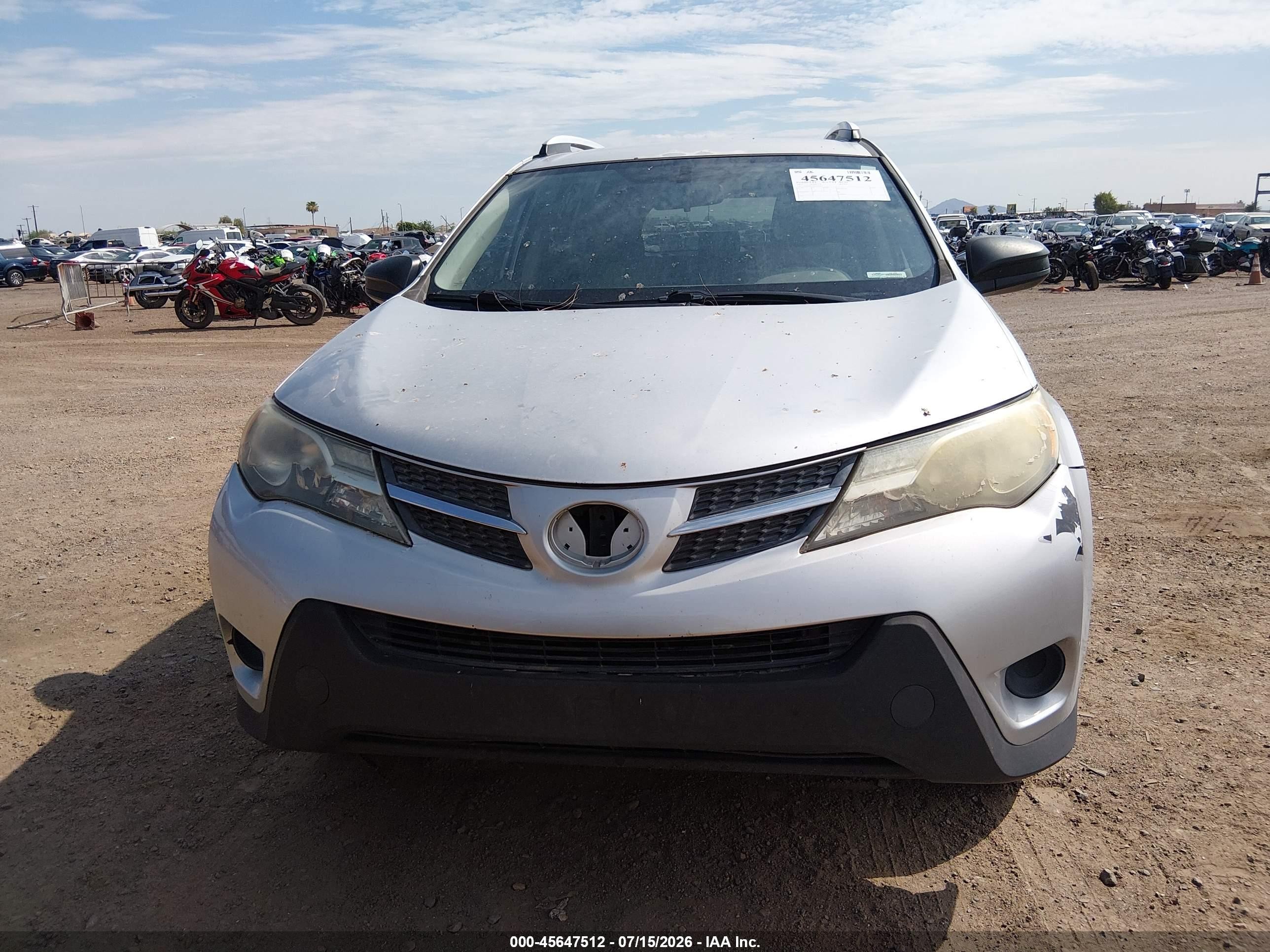 2013 Toyota Rav4 Le Серебряный vin: JTMZFREV8D5014252